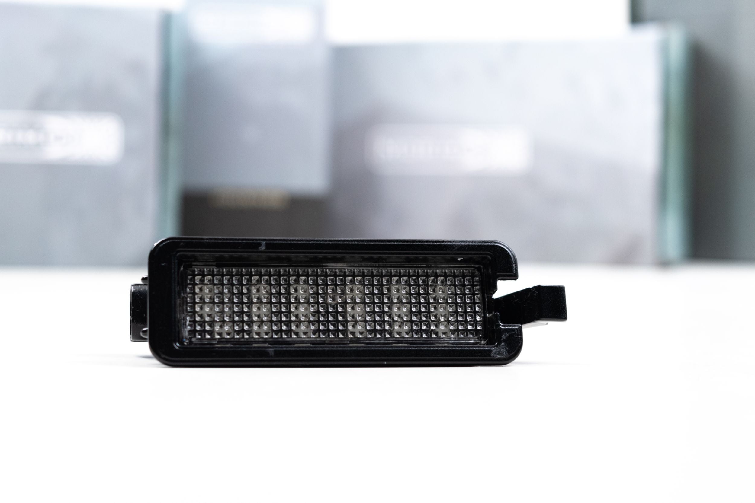 XB License Plate Light: Dodge Charger (15-18)