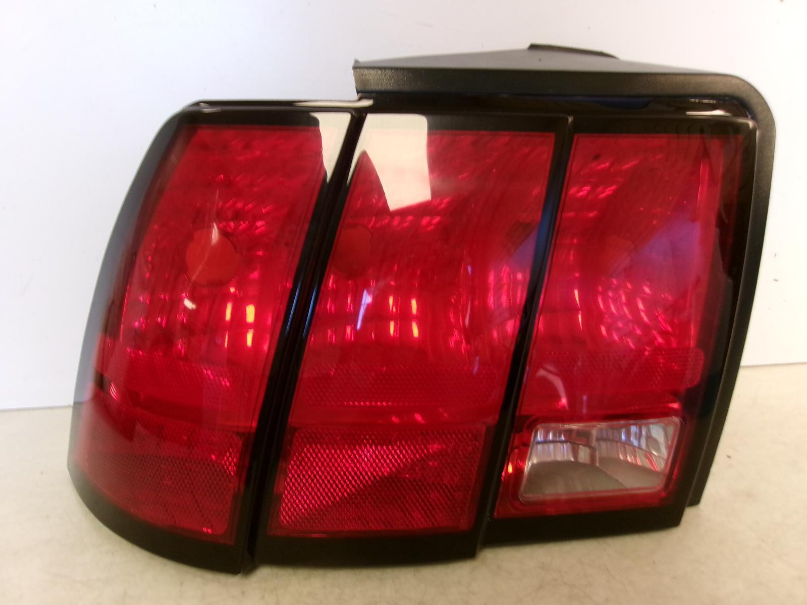 Fits 2002 2003 2004 Ford Mustang Driver Lh Outer Tail Light - 0