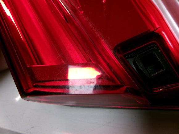 2018 2019 2020 Honda Accord Passenger Rh Inner Lid Tail Light OEM