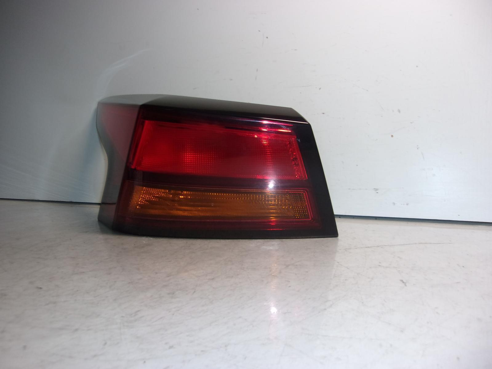 2019 2020 2021 2022 Nissan Altima Driver Lh Outer Quarter Panel Tail Light OEM