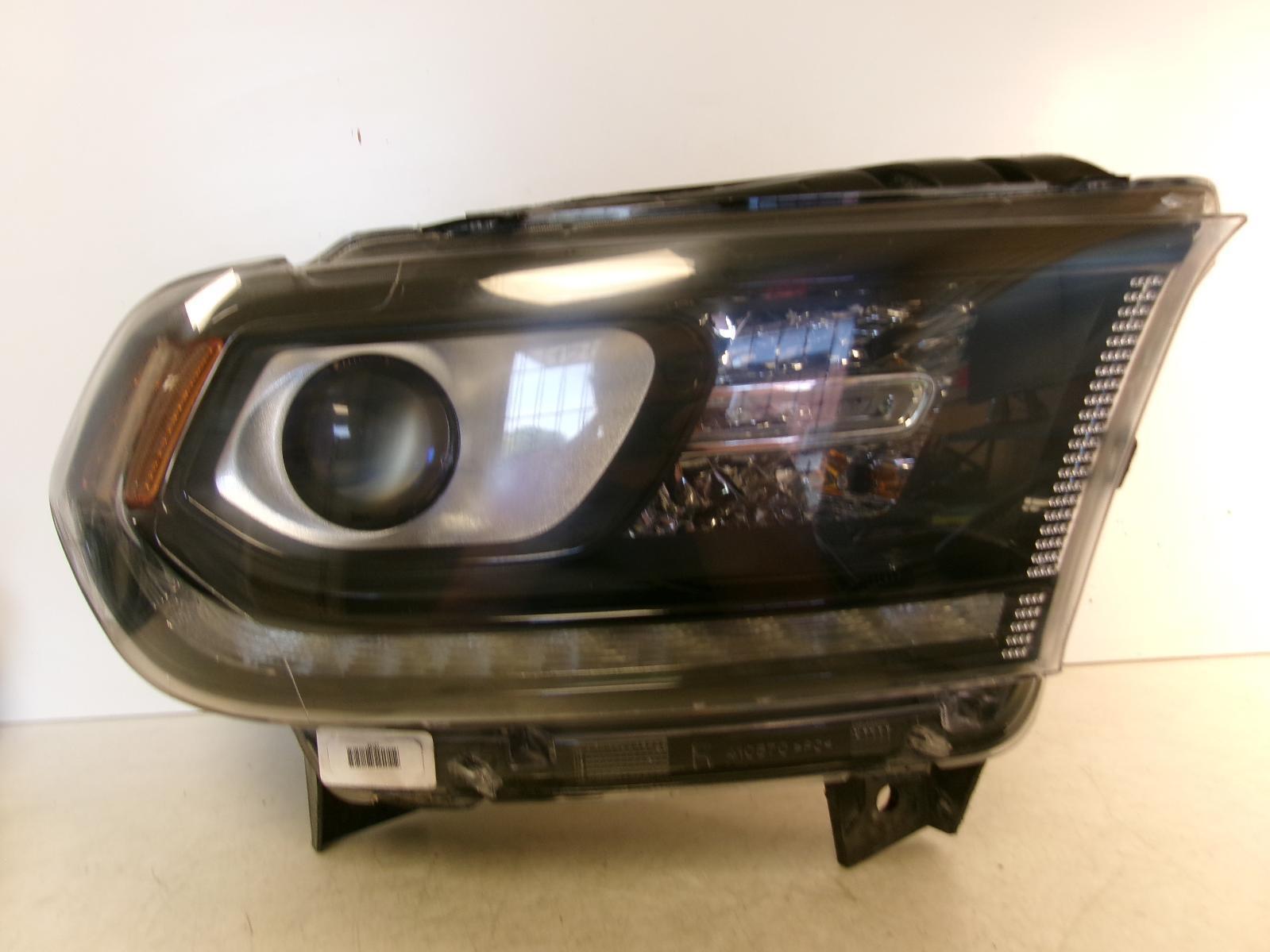 2014 - 2020 Dodge Durango Passenger Rh Halogen Headlight W/ Led Oem