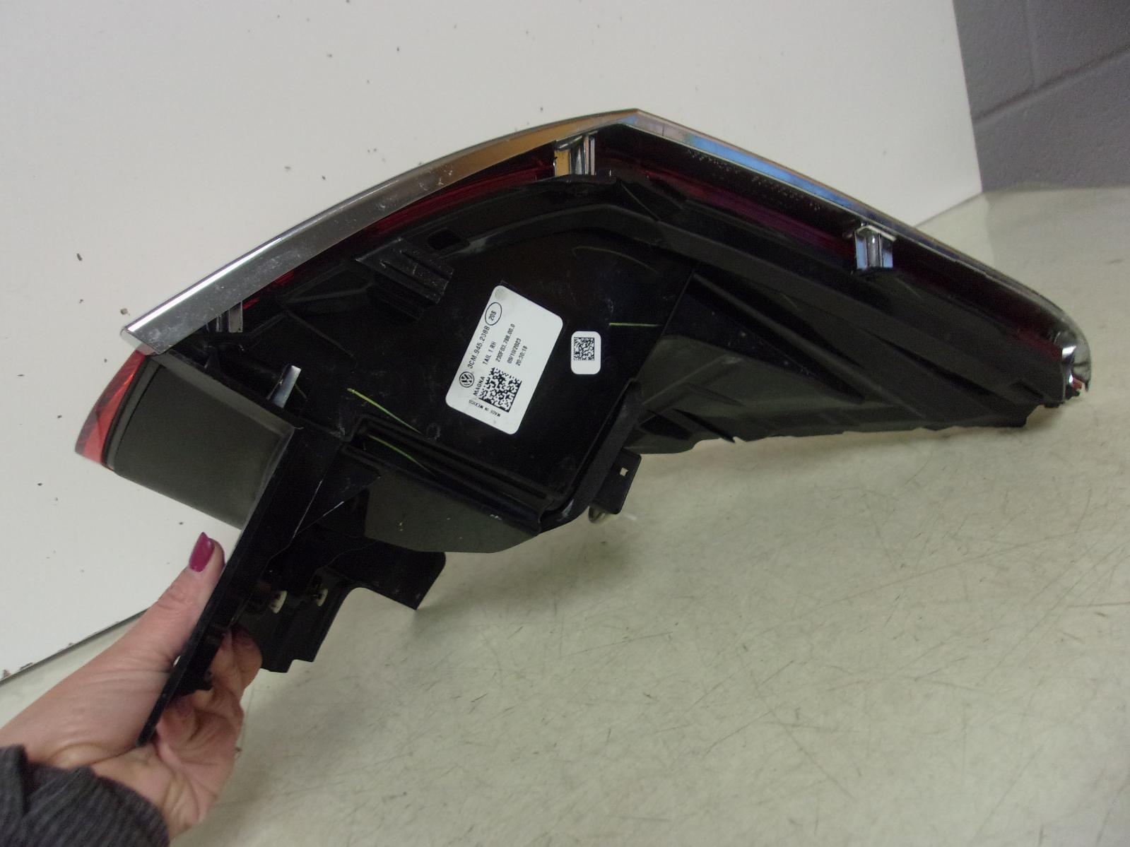 2020 - 2024 Volkswagen Atlas CrossSport Passenger RH LED Tail Light OEM