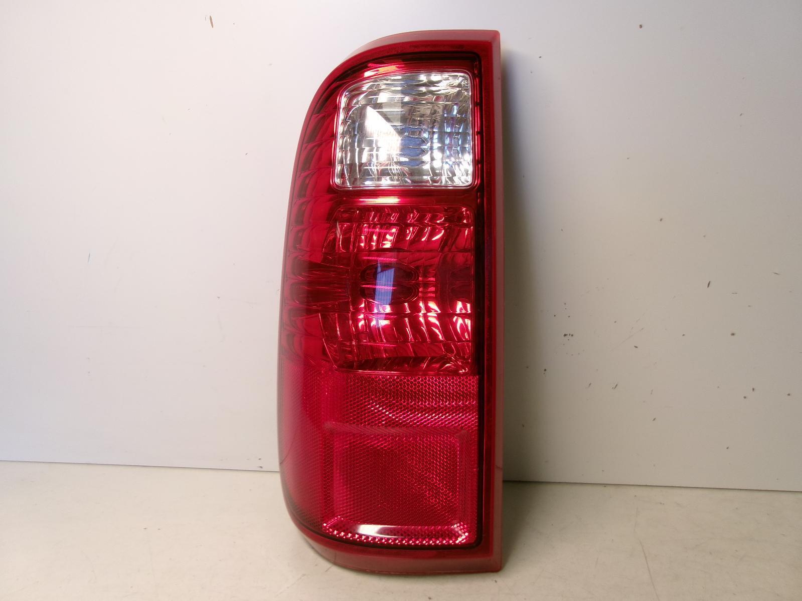 2013 2014 2015 2016 Ford F250 Driver Lh Incandescent Outer Tail Light OEM