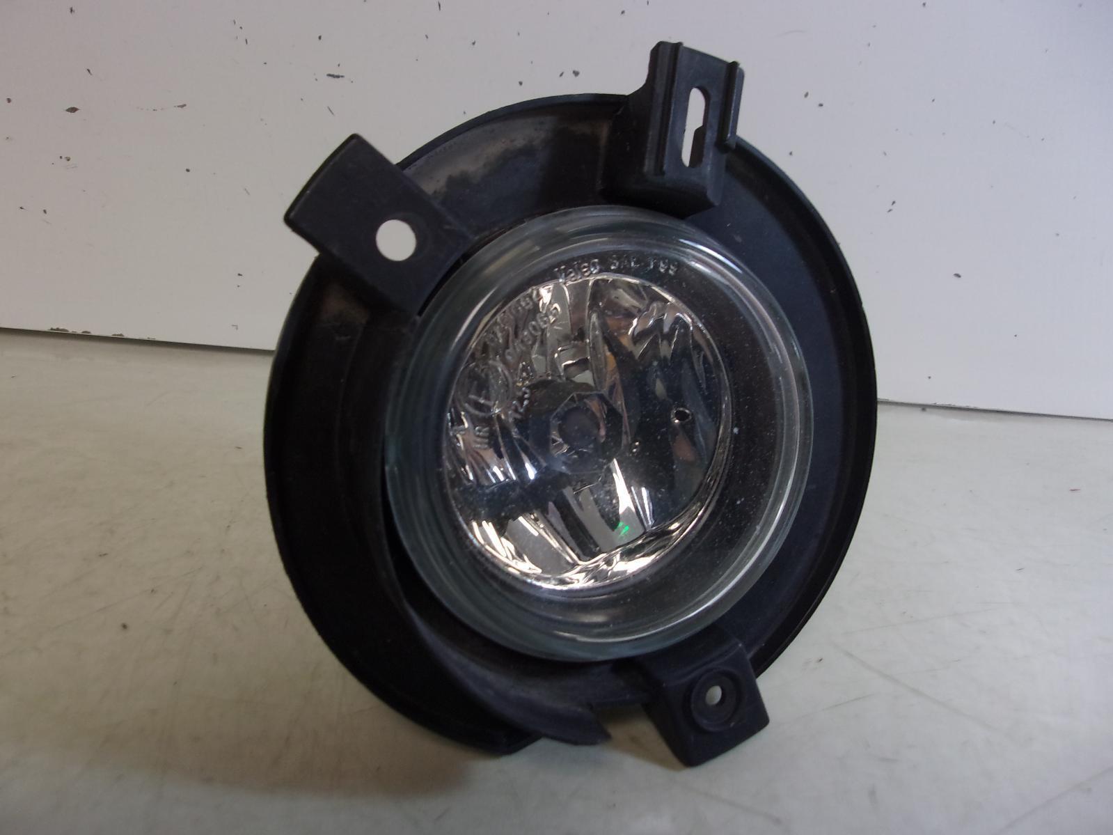 2002 2003 2004 2005 Ford Explorer Passenger RH Fog Light OEM