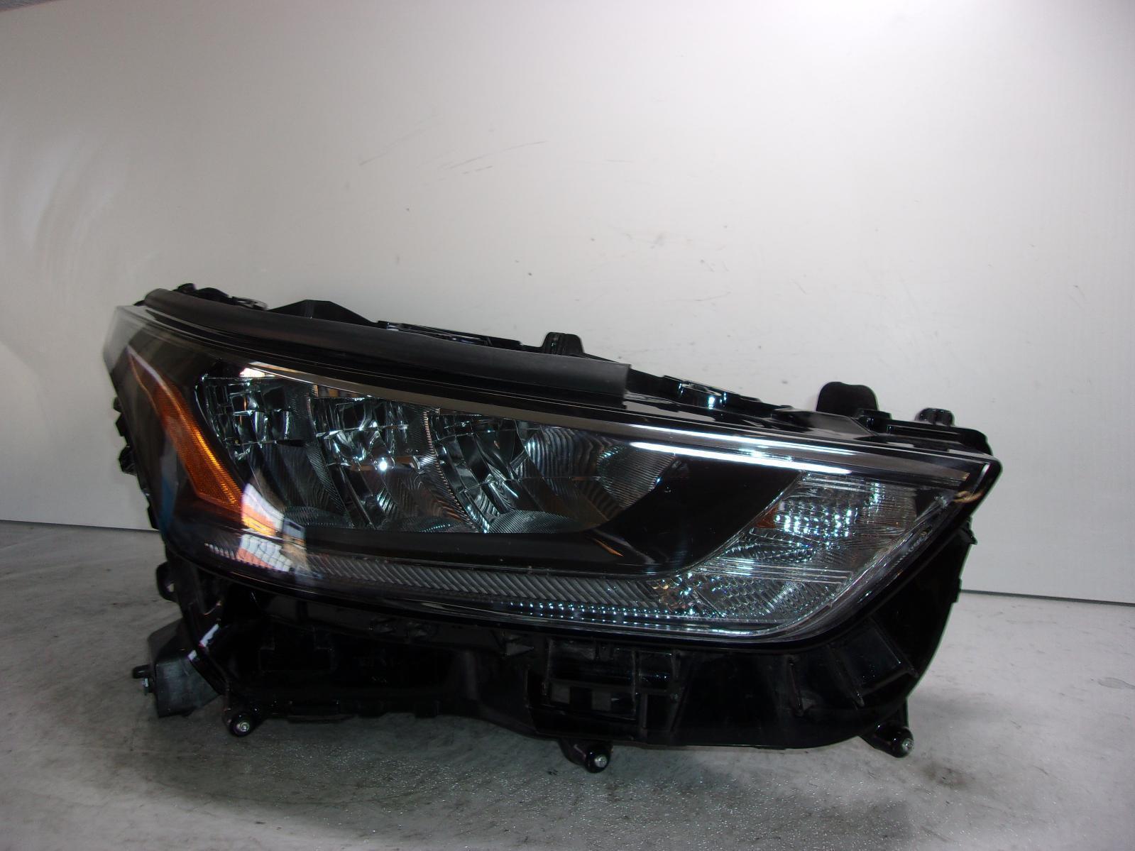 2020 - 2023 Toyota Highlander Passenger RH Led Reflector Headlight OEM