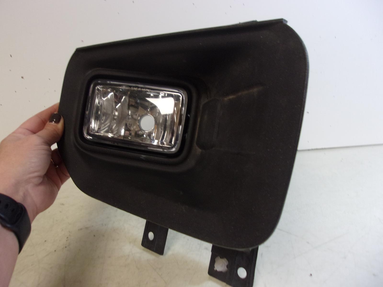 2015 2016 2017 Ford F150 Passenger RH Fog Light with Trim OEM