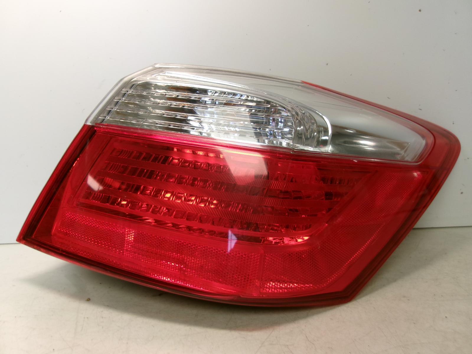 2013 2014 2015 Honda Accord Sedan Passenger Rh Outer Tail Light OEM