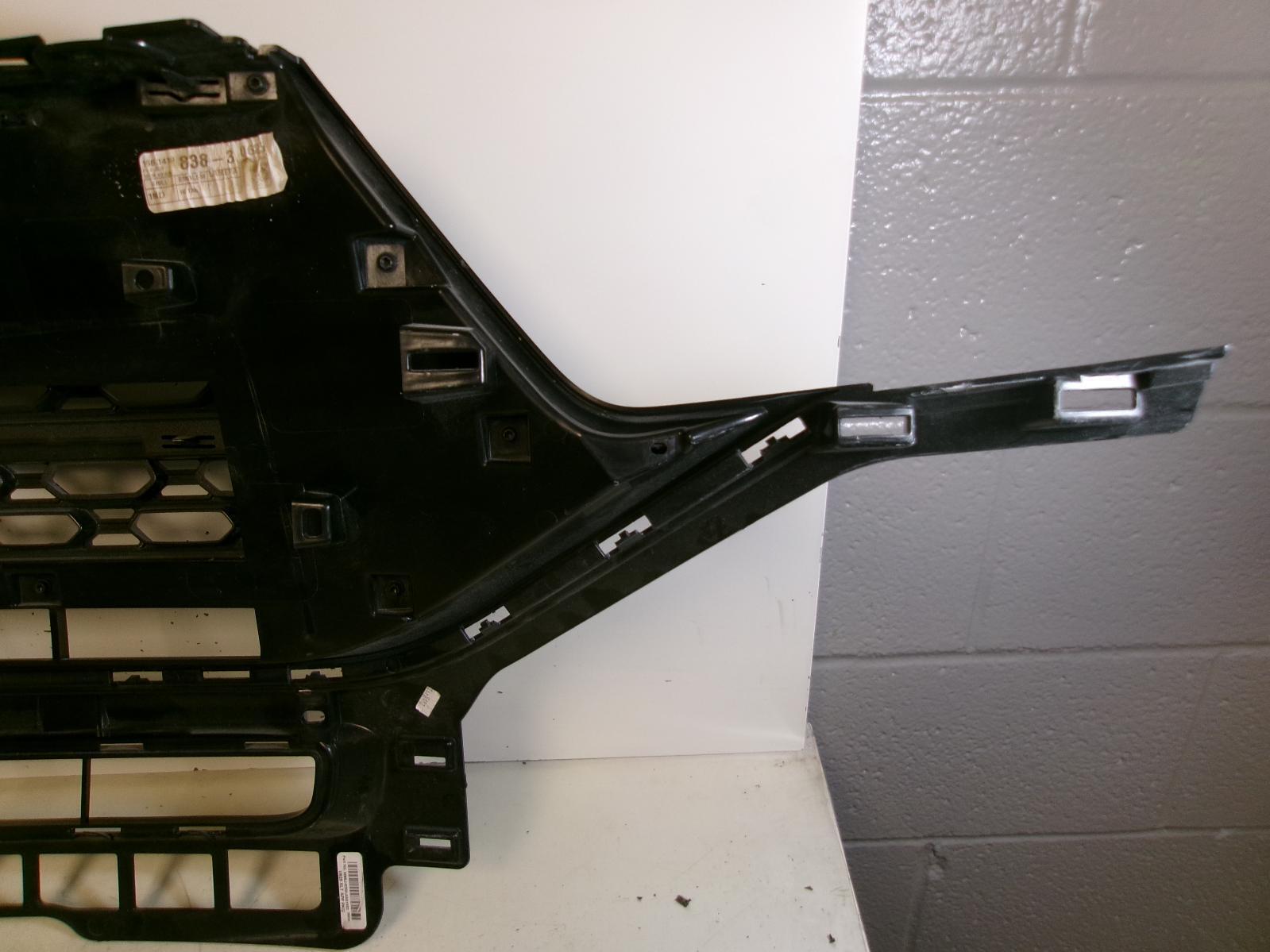 2021 2022 2023 Ford Explorer XLT Sport  Front Grille W/o Emblem Oem