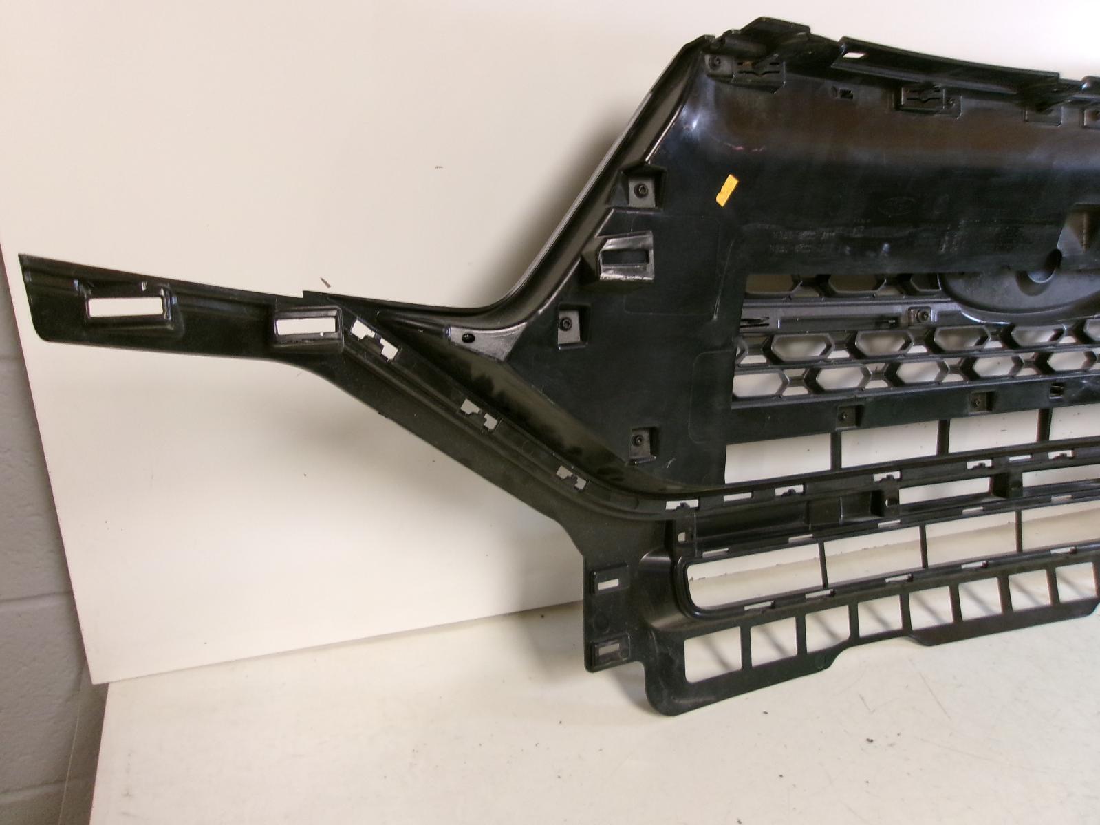 2021 2022 2023 Ford Explorer XLT Sport  Front Grille W/o Emblem Oem