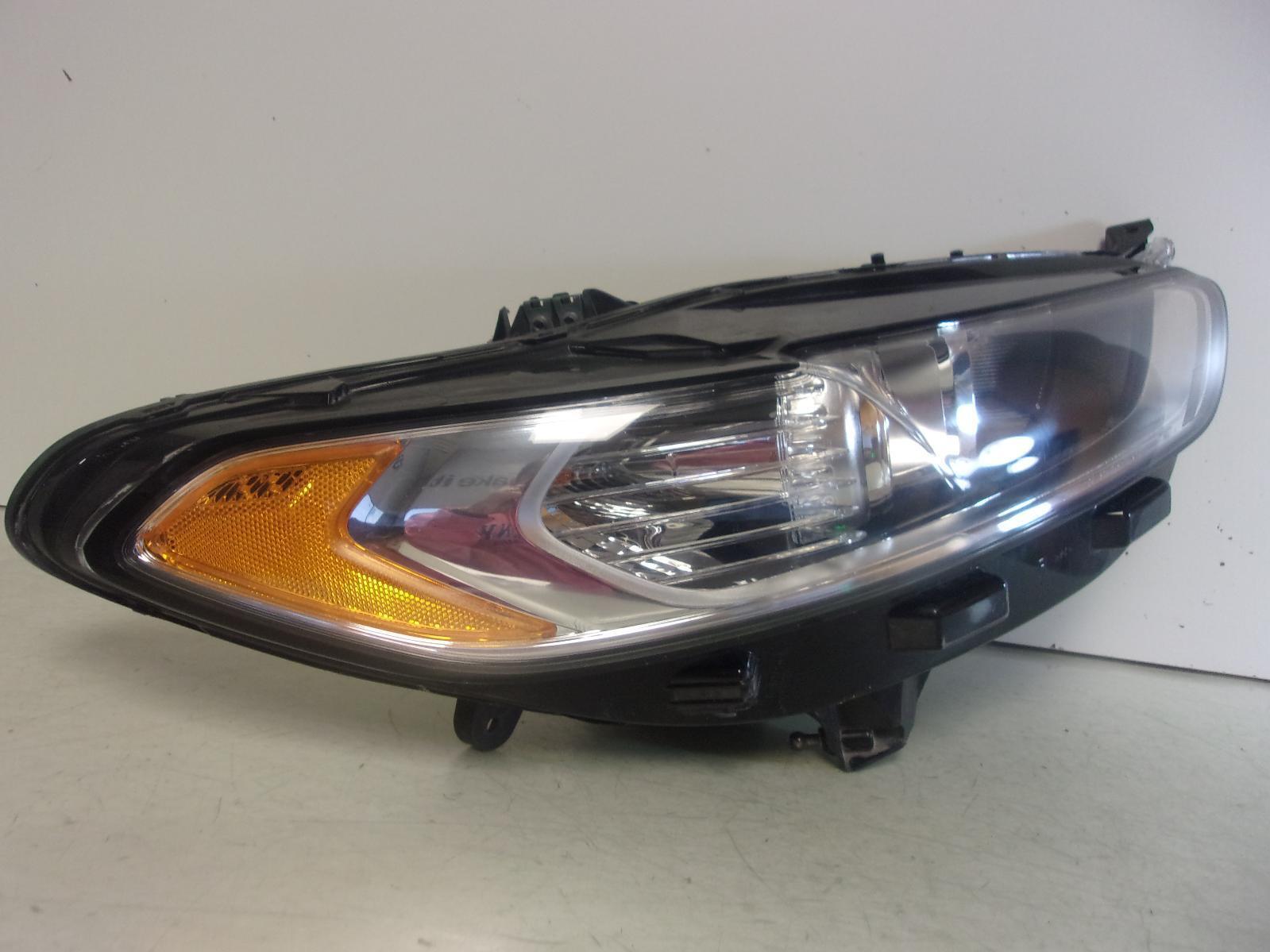 2013 2014 2015 2016 Ford Fusion Passenger RH Halogen Headlight OEM - 0