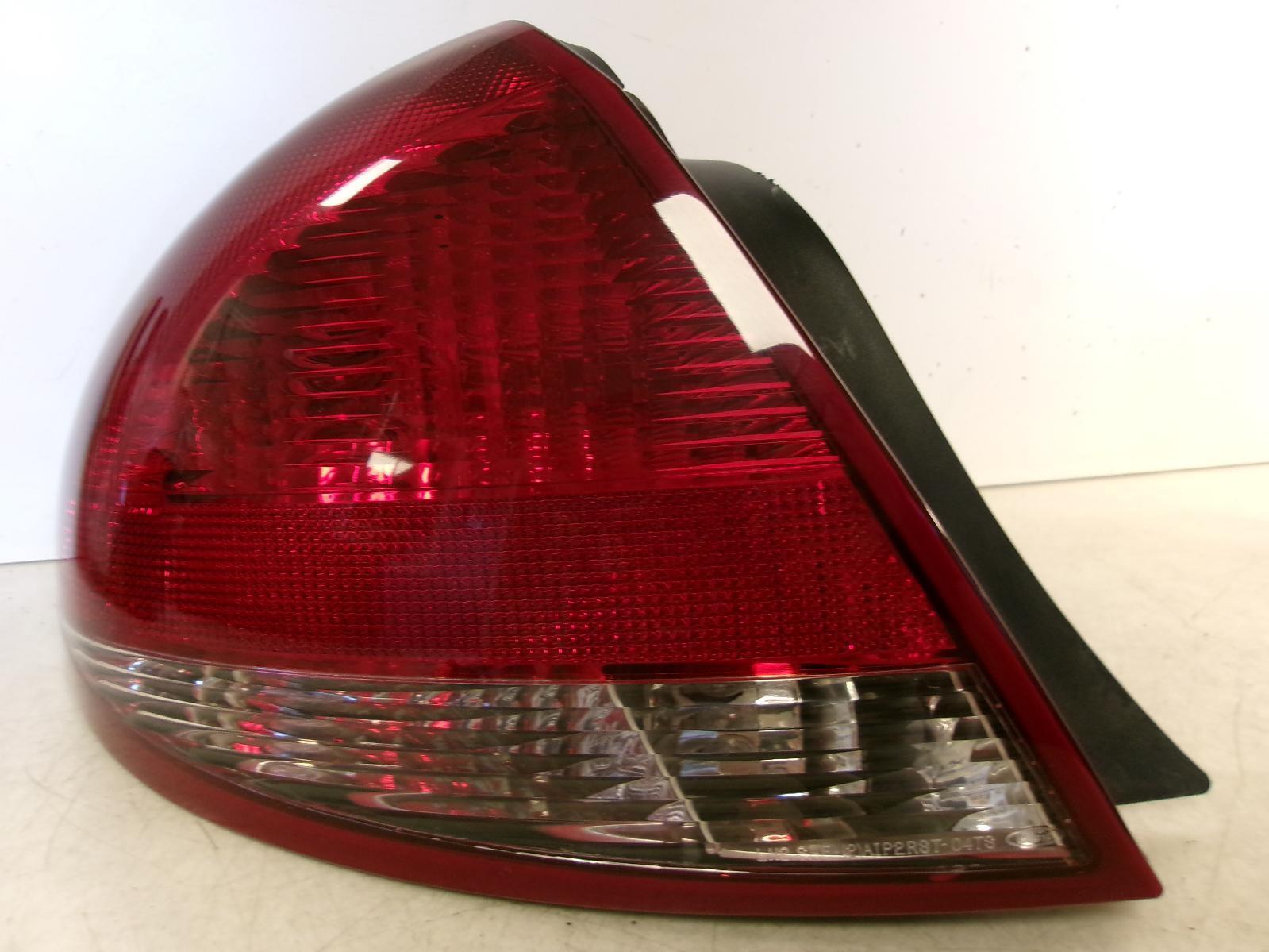 2006 2007 Ford Taurus Driver Lh Outer Quarter Panel Tail Light OEM