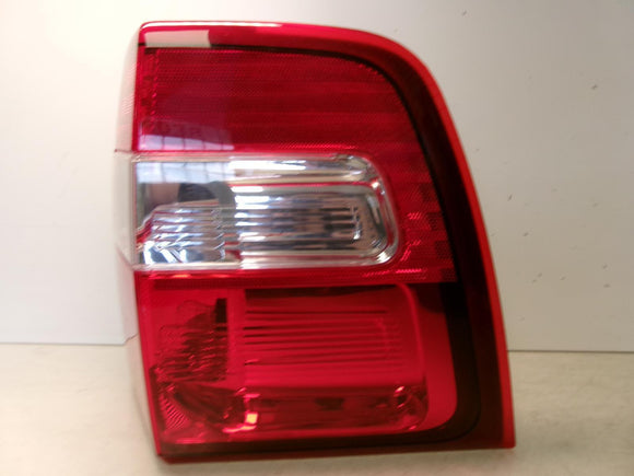2007 - 2017 Ford Expedition Passenger Rh Outer Incandescent Tail Light OEM
