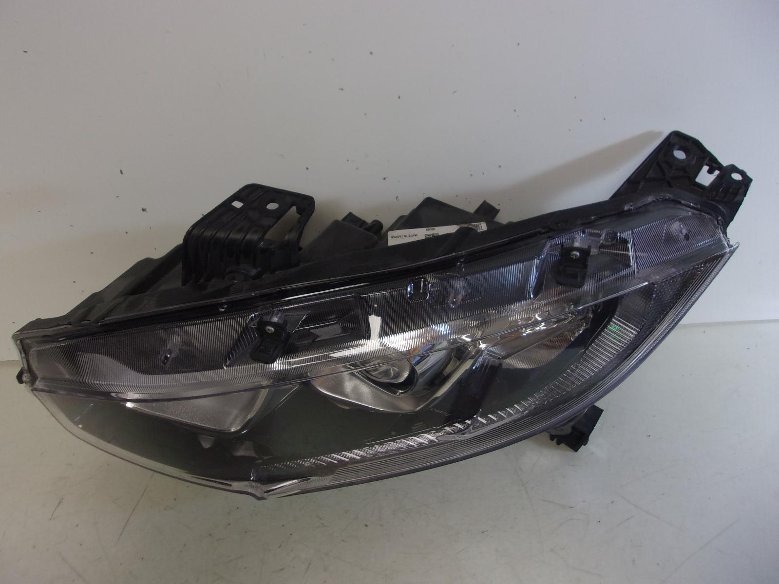 Fits 2016 2017 2018 Honda Civic Driver LH Halogen Headlight by Eagle Eyes