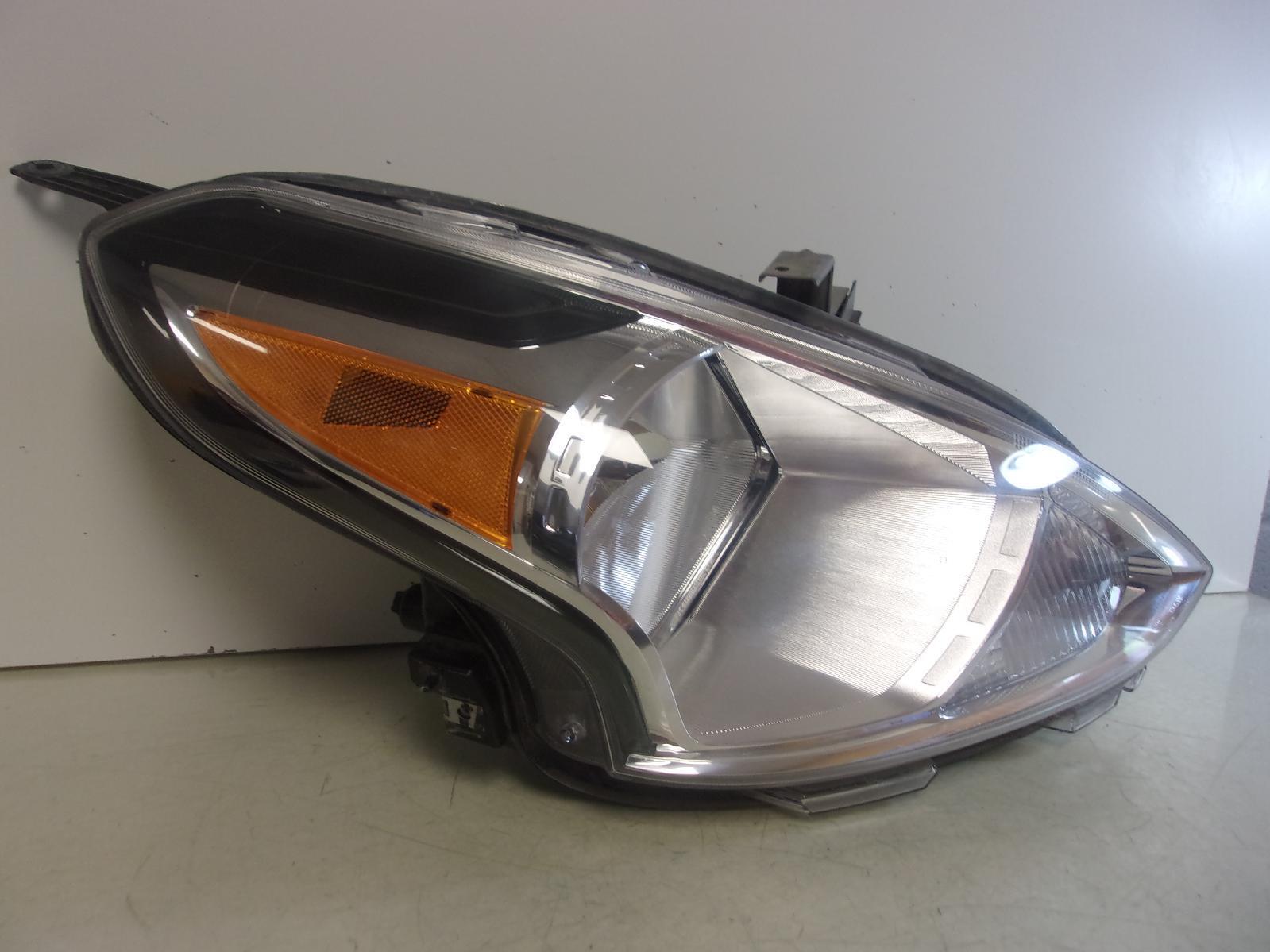 2015 2016 2017 2018 2019 Nissan Versa Sedan Passenger Rh Halogen Headlight OEM - 0