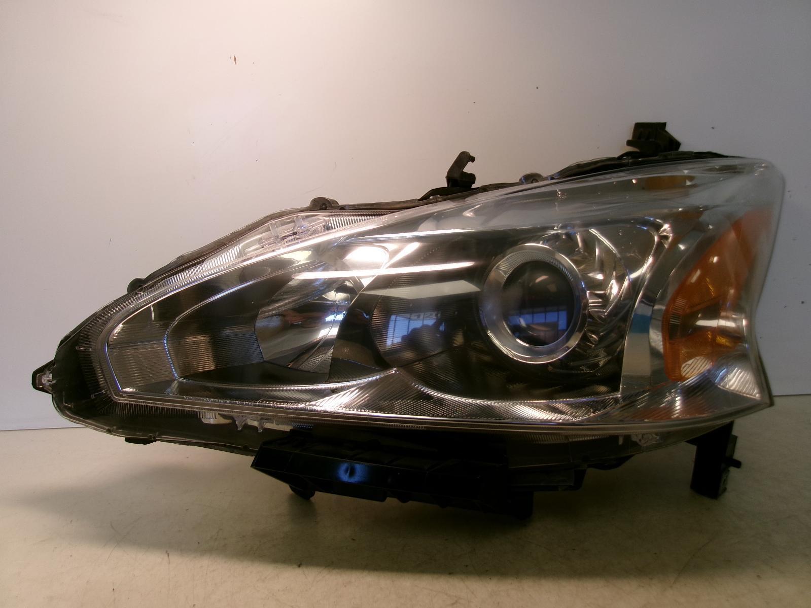 2013 2014 2015 Nissan Altima Sedan Driver Lh Halogen Headlight OEM