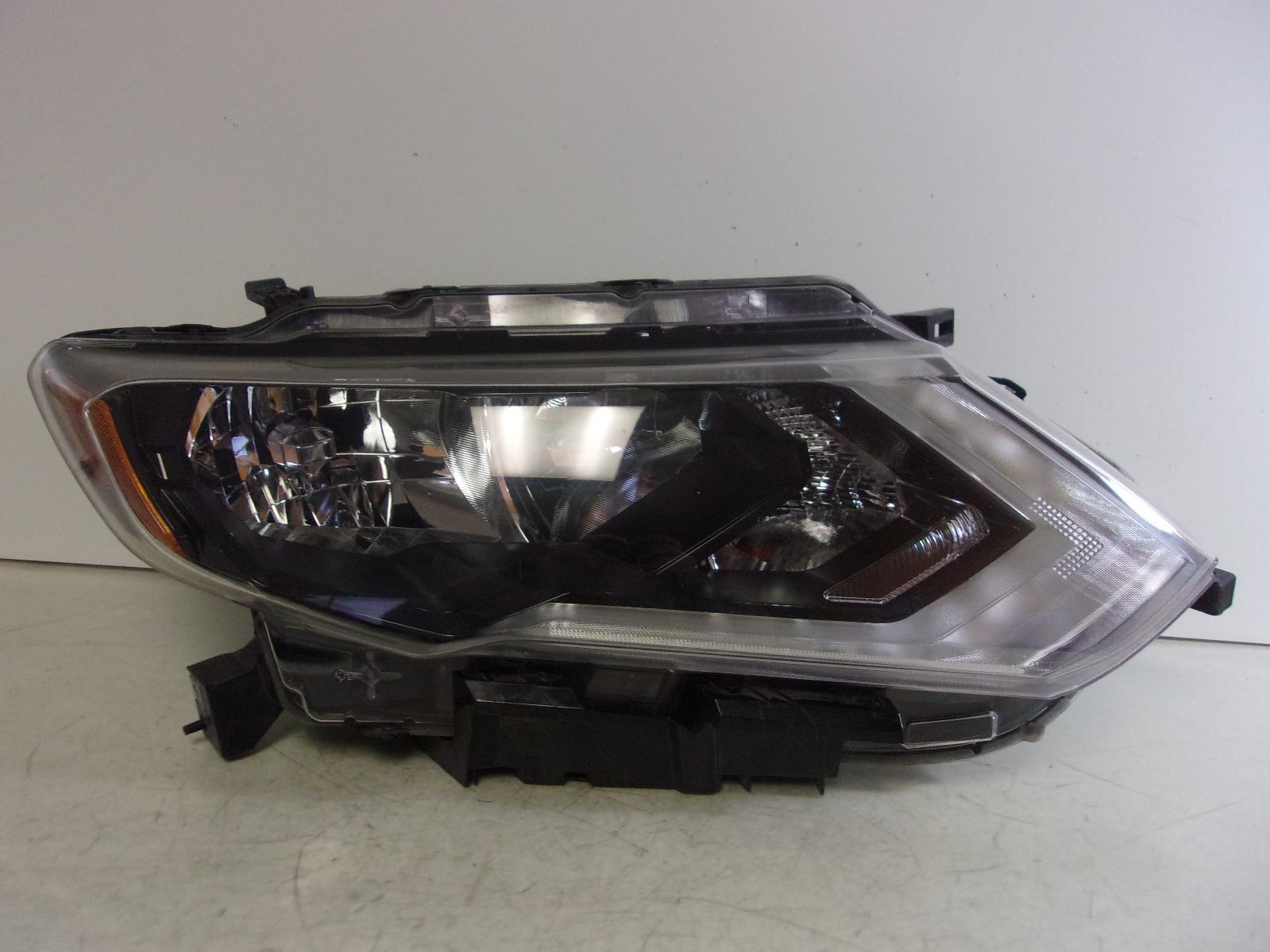 2018 2019 2020 Nissan Rogue Passenger Rh Halogen Headlight OEM