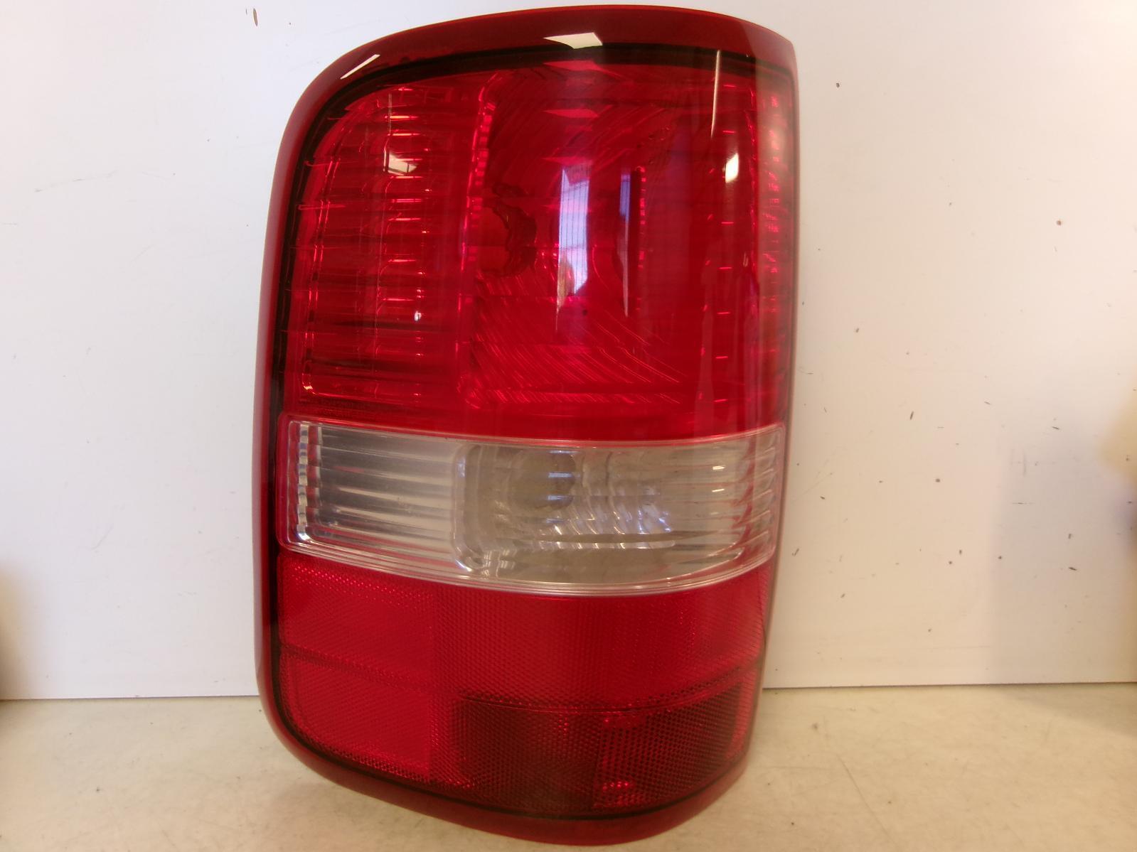 2006 2007 2008 Ford F150 Driver LH Incandescent Outer Tail Light OEM