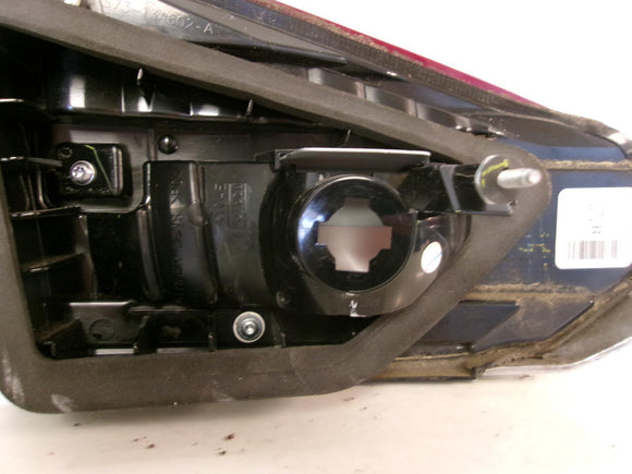 2017 2018 Ford Fusion Passenger Rh Inner Lid Tail Light OEM