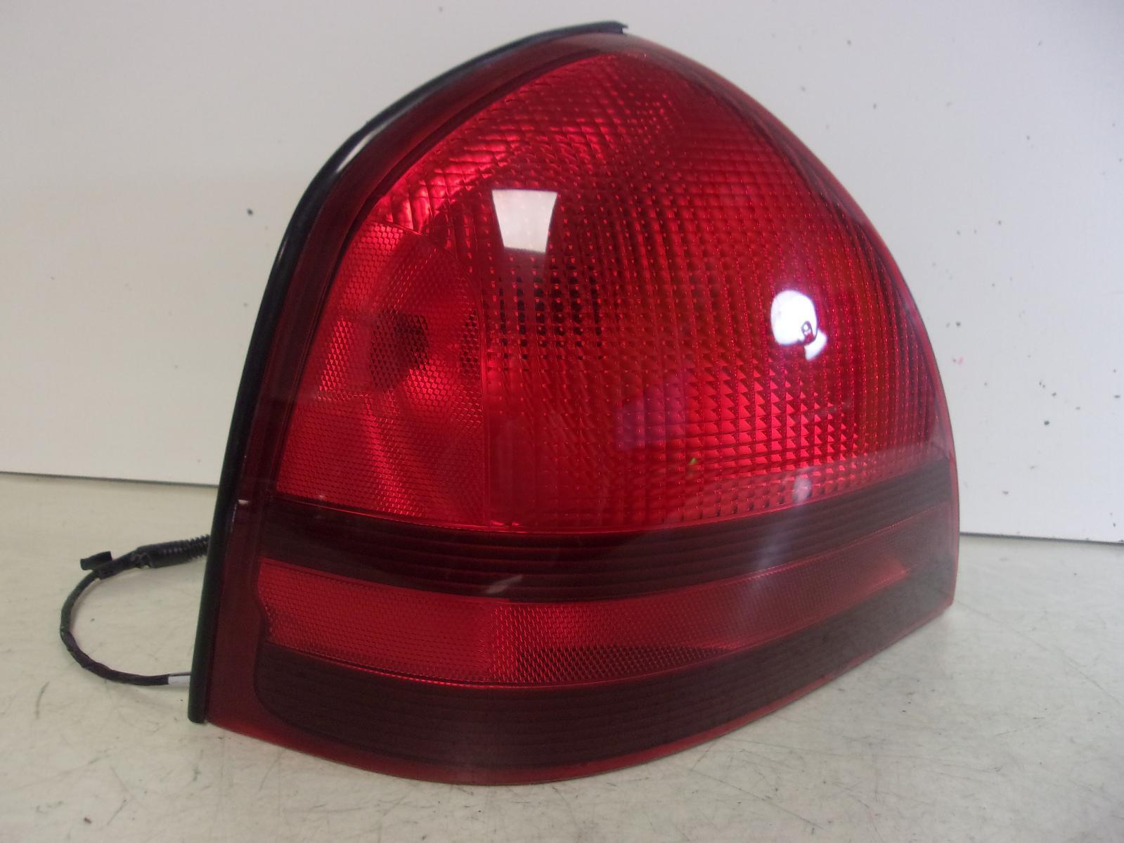 2003 - 2011 Mercury Grand Marquis Driver LH Quarter Panel Tail Light OEM - 0