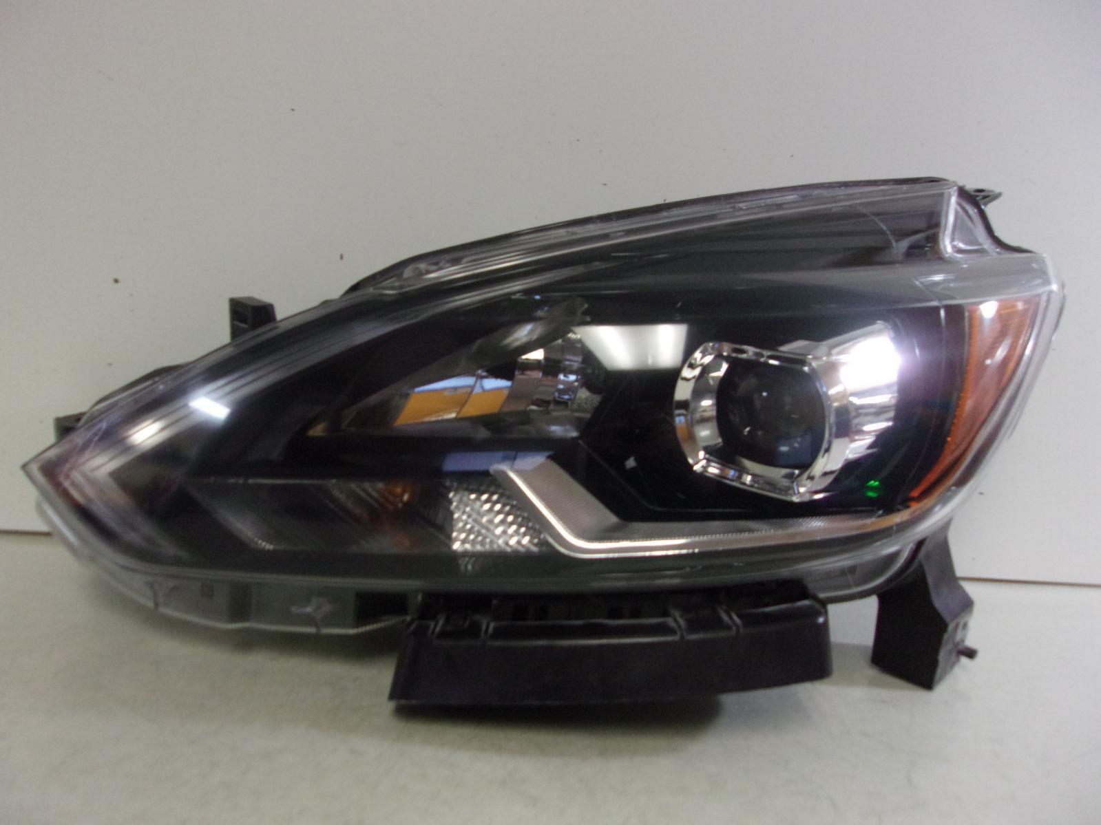 2018 2019 Nissan Sentra Driver Lh Led Headlight Oem