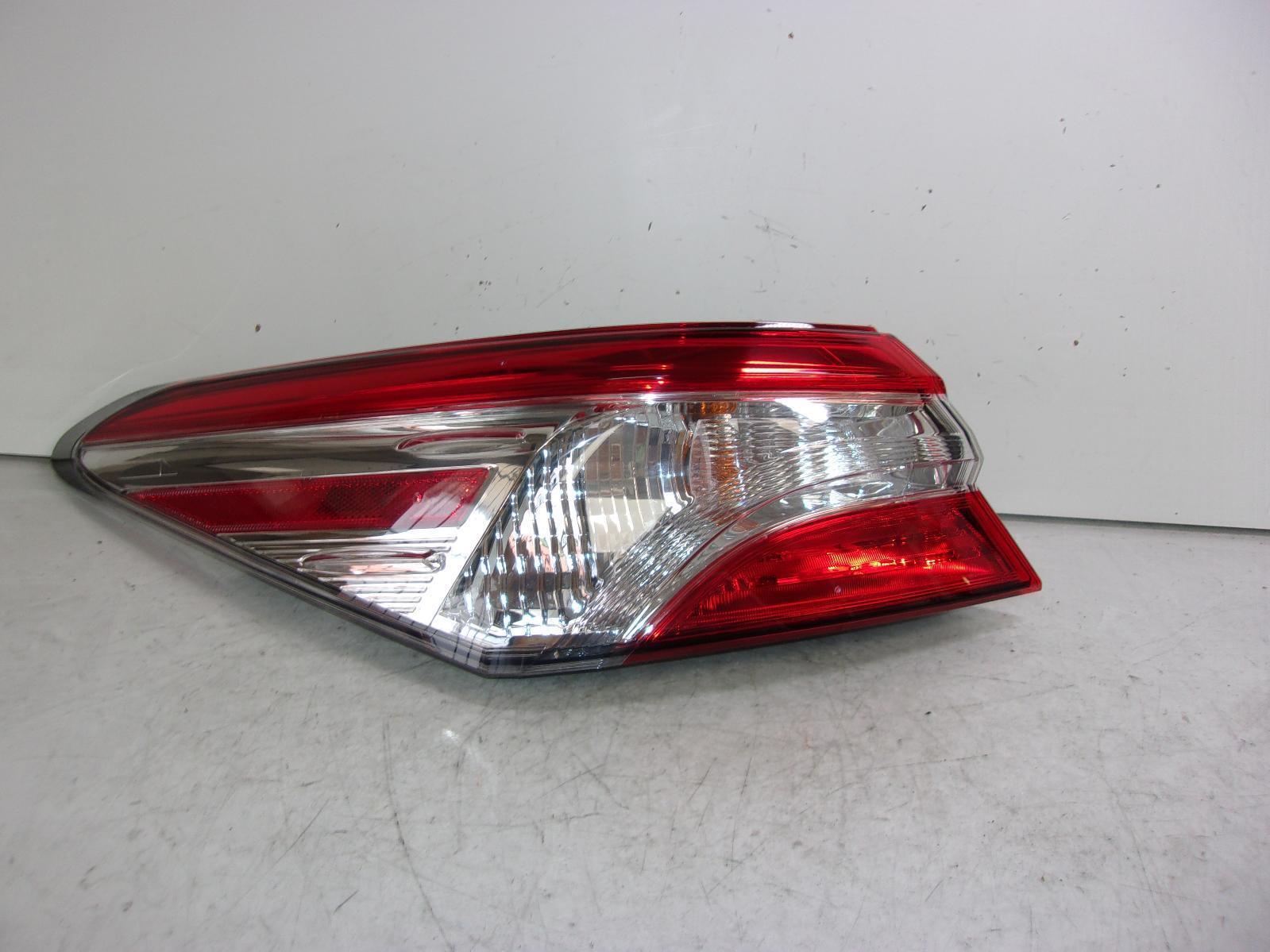 2018 2019 2020 2021 2022 Toyota Camry Driver Lh Outer Tail Light OEM