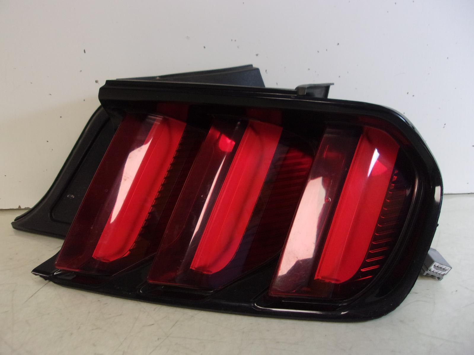 2015 2016 2017 2018 Ford Mustang Passenger RH LED Tail Light OEM