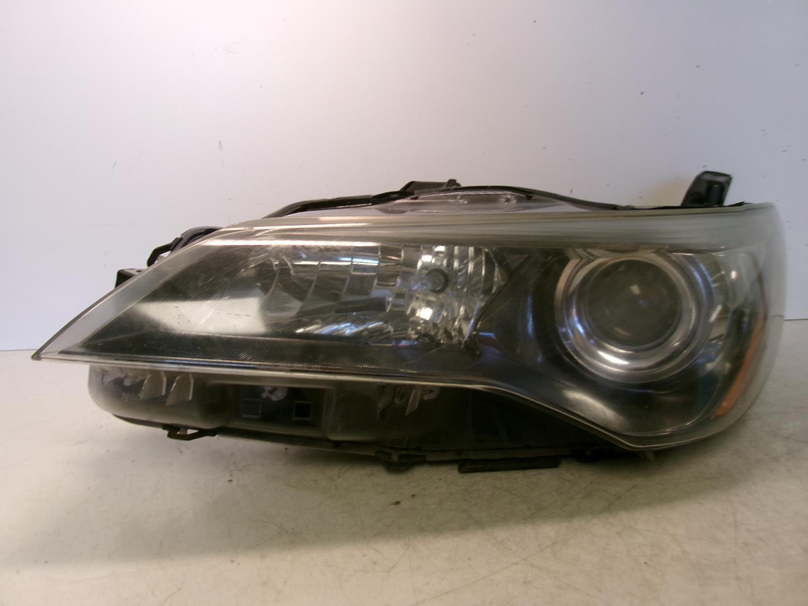 2015 2016 2017 Toyota Camry Driver LH Halogen Headlight w/Black Trim OEM