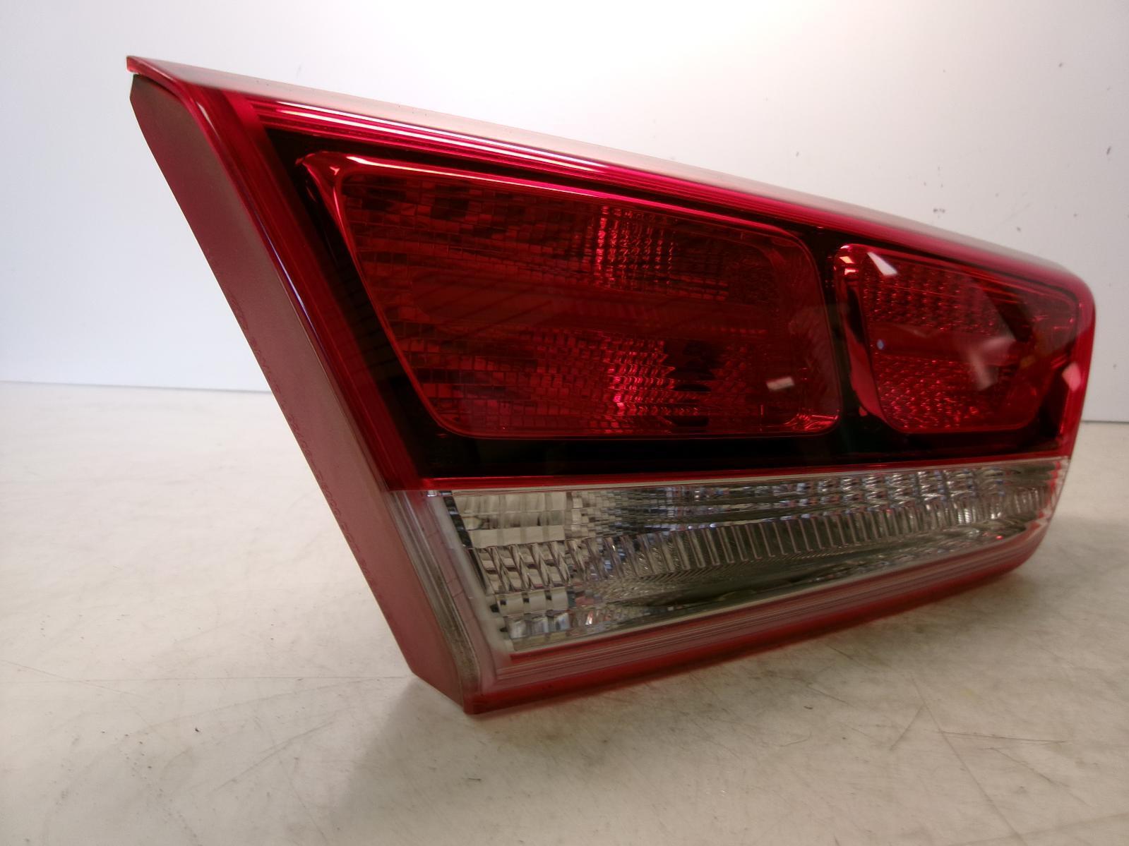 2016 - 2020  Kia Optima Driver Lh Inner Incandescent Lid Tail Light OEM - 0