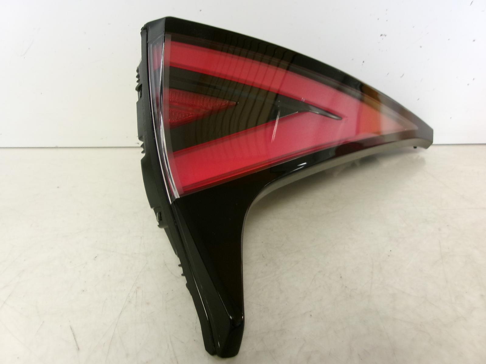 2023 Kia Sportage Driver Lh Led Inner Lid Tail Light OEM - 0