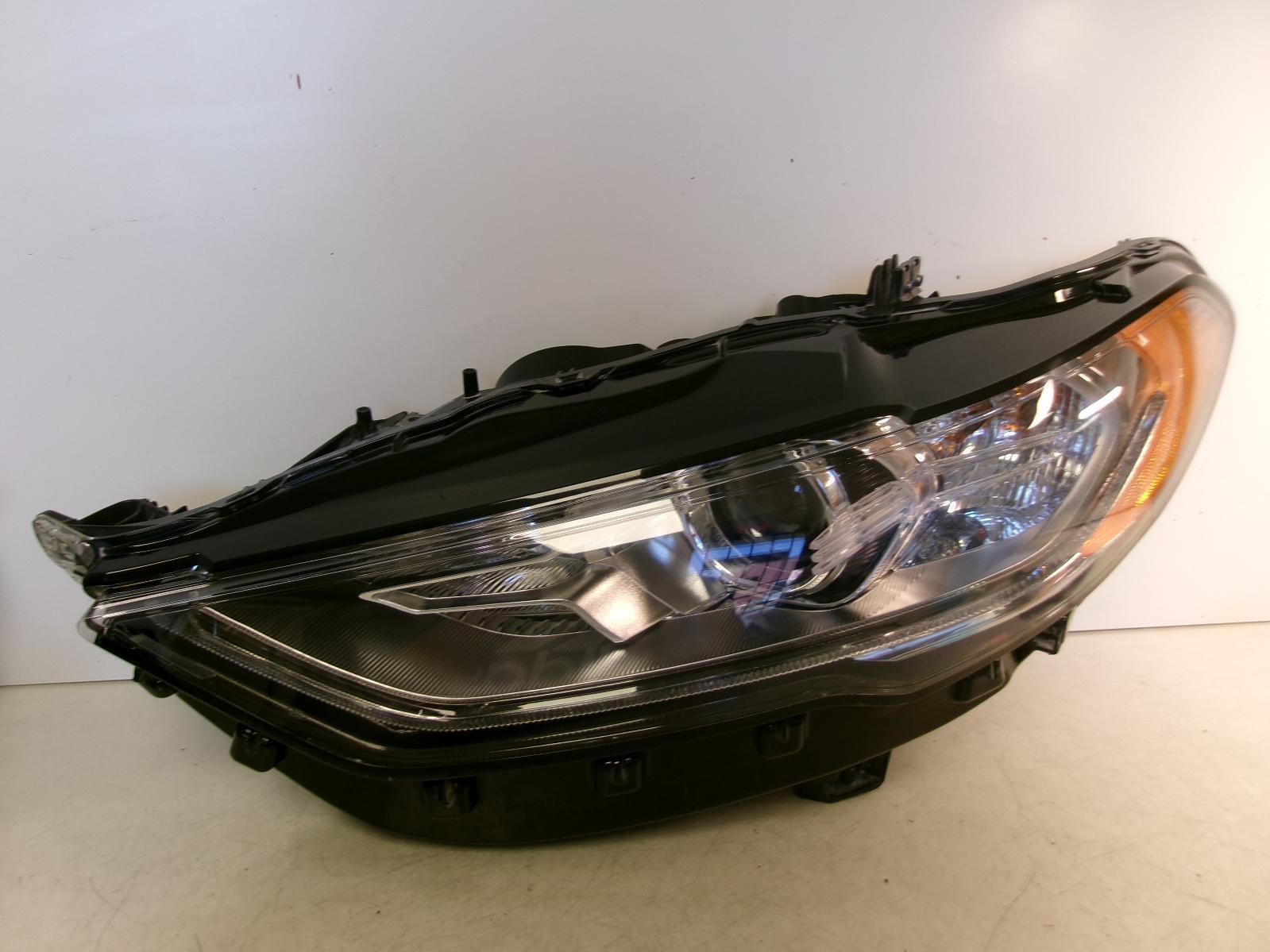 2017 2018 2019 2020 Ford Fusion Driver Lh Halogen Headlight W/ Led OEM