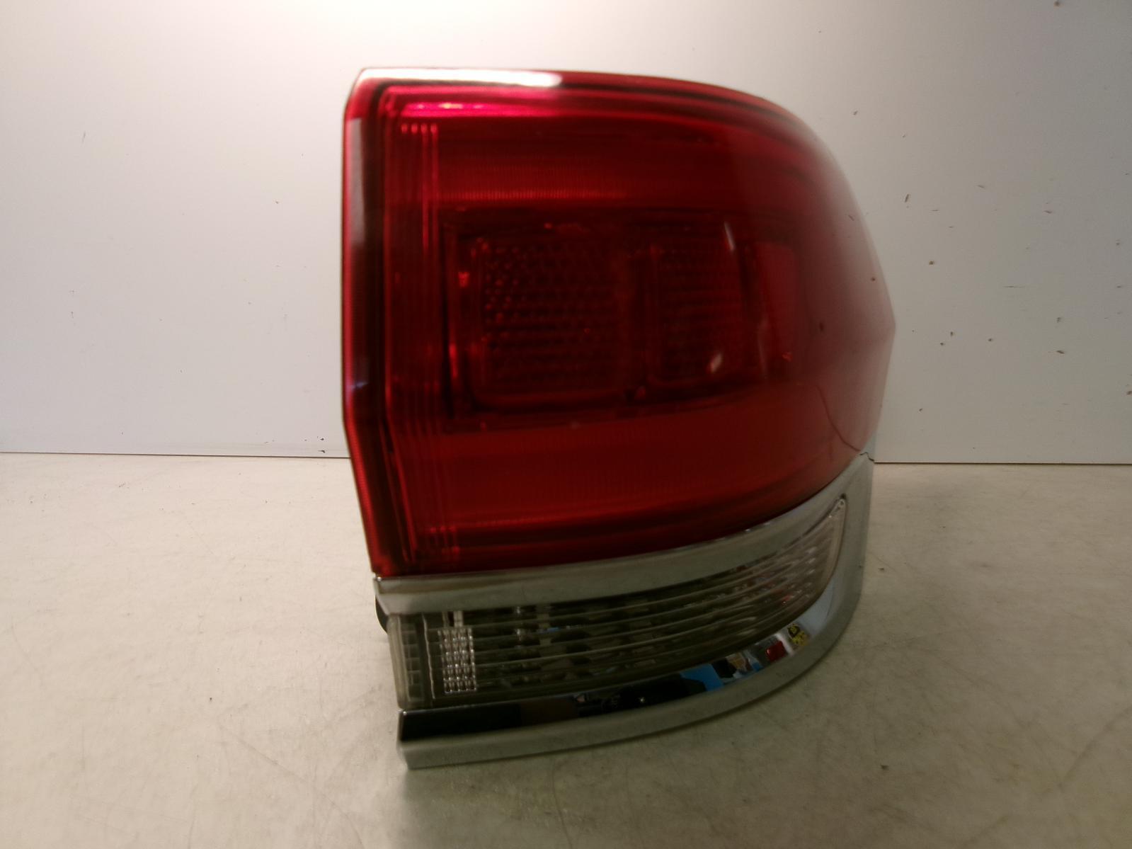 2015 - 2019 Jeep Grand Cherokee Passenger Outer Chrome Tail Light OEM