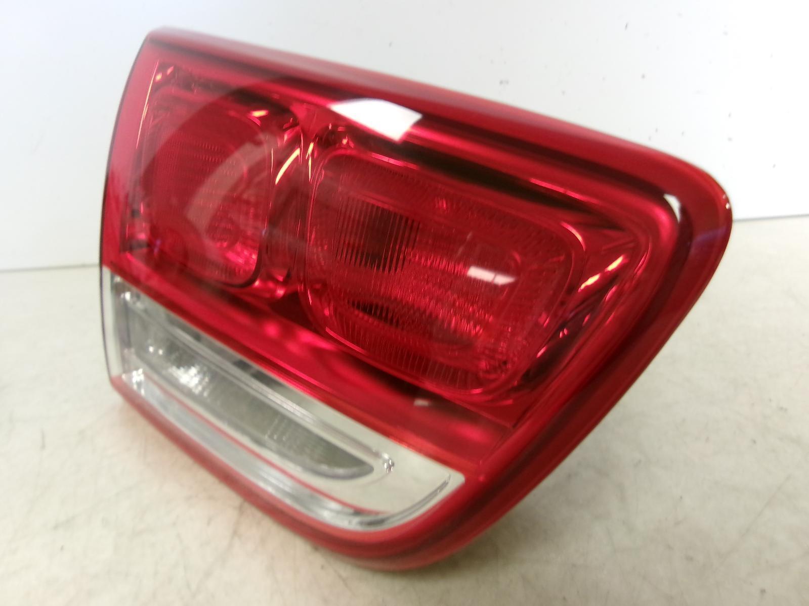 2016 2017 2018 Kia Sorento Driver Lh Inner Incandescent Lid Tail Light OEM