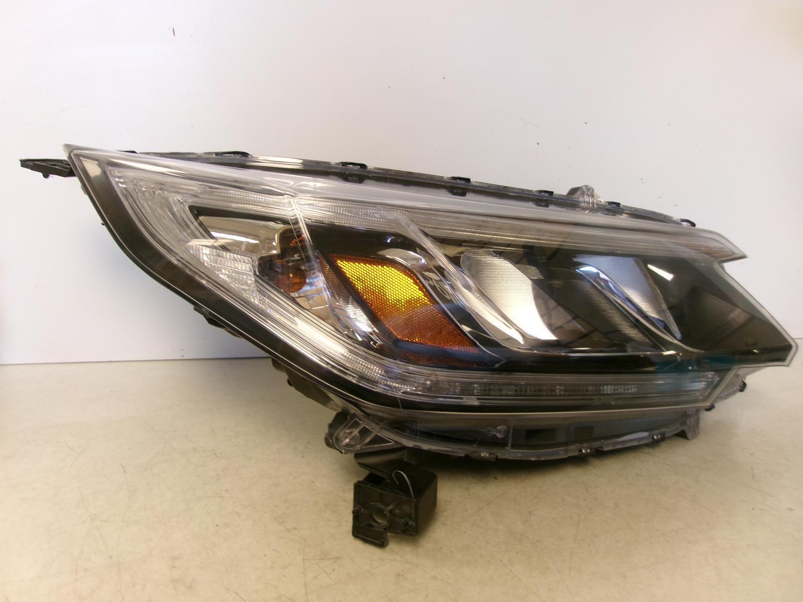 2016 Honda Crv Passenger Rh Halogen Headlight W/ LED Drl OEM