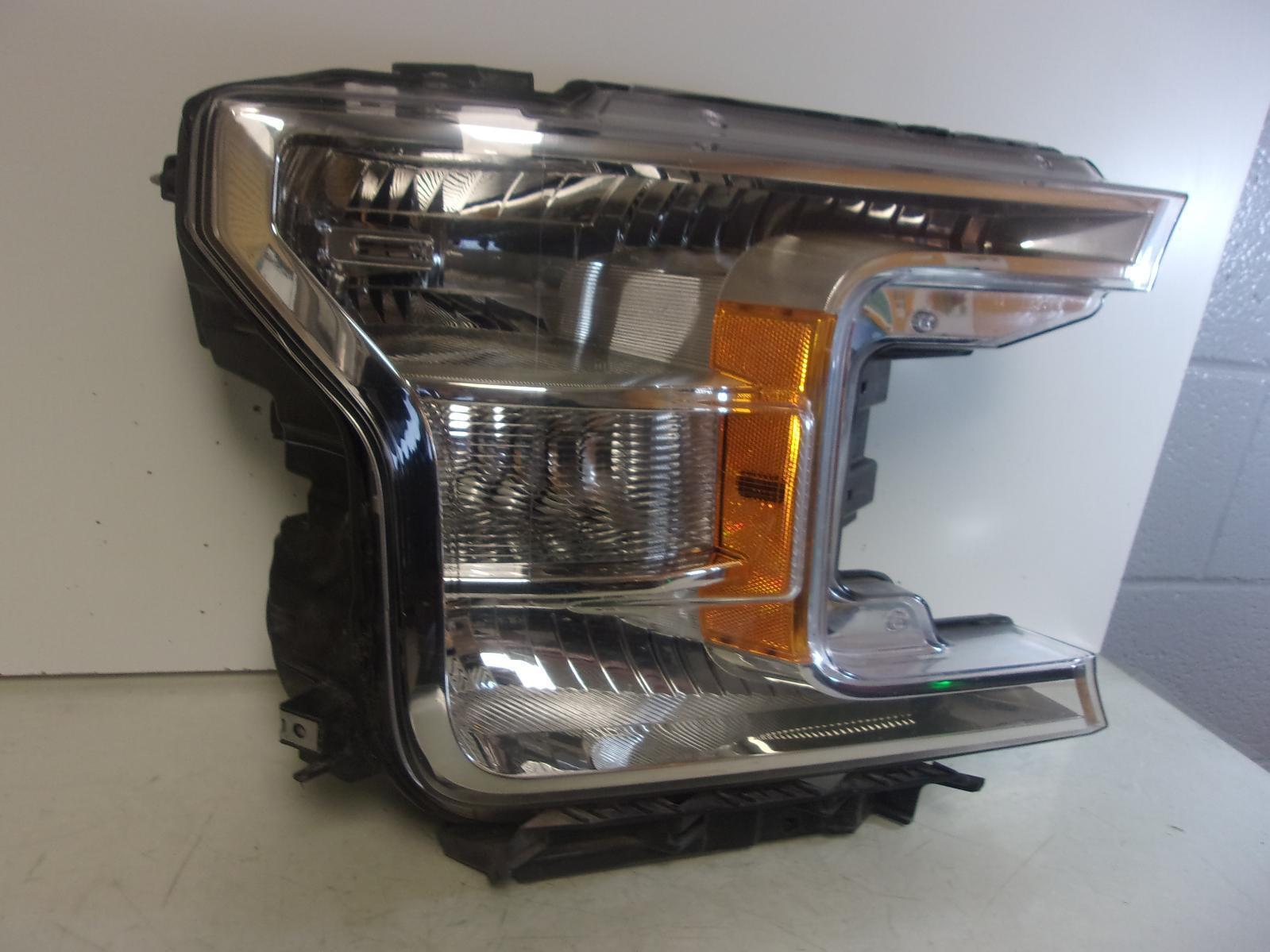 2018 2019 2020 Ford F150 Passenger RH Halogen Headlight w/chrome Trim OEM - 0