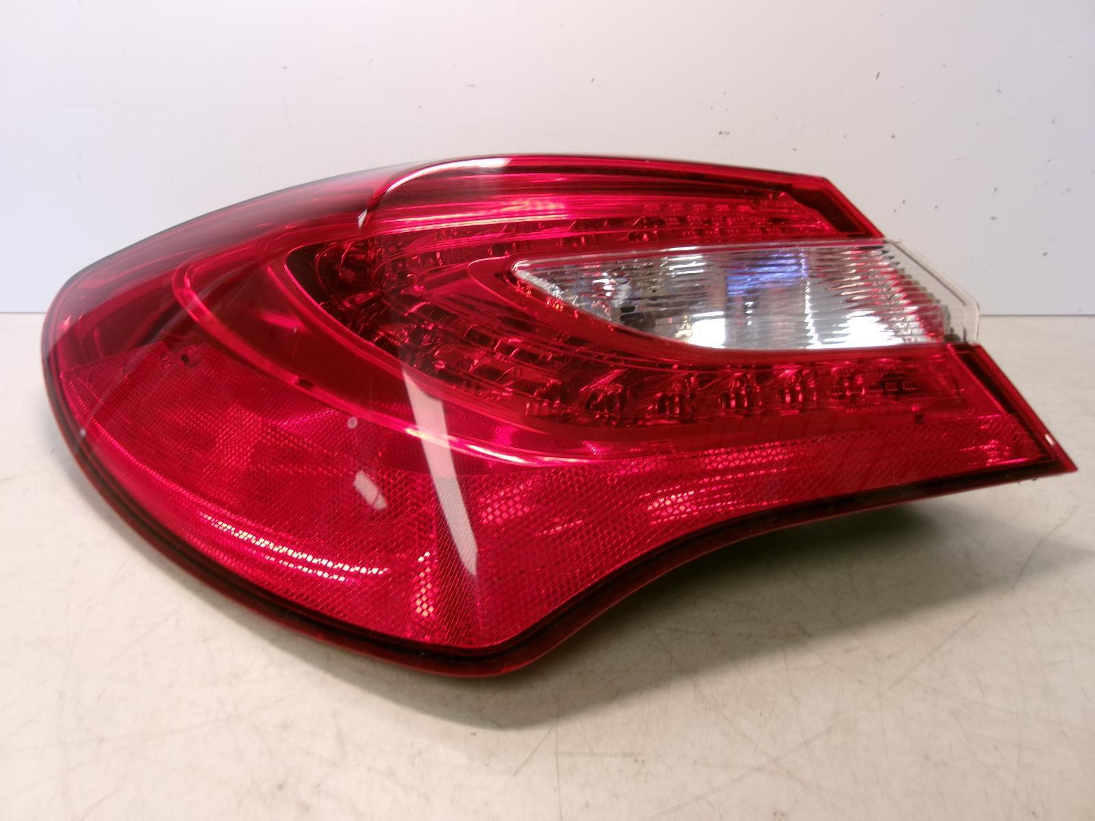 2011 2012 2013 2014 Chrysler 200 Sedan Driver Lh LED Tail Light OEM