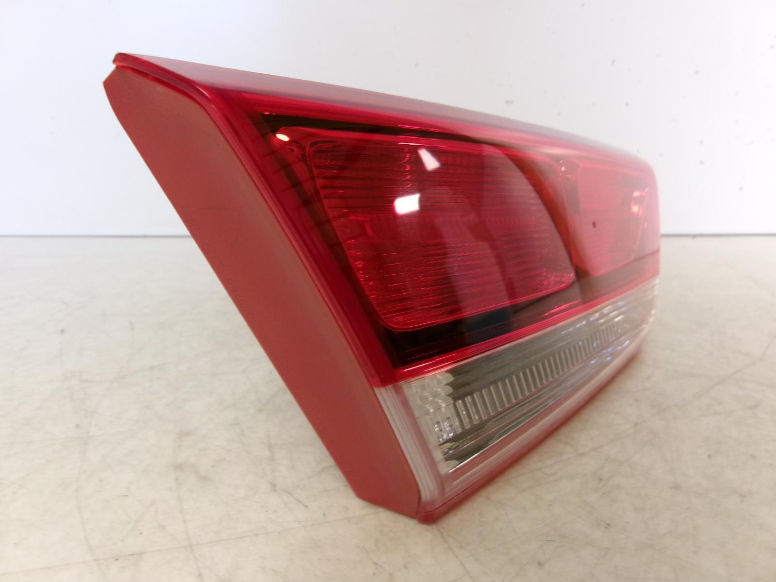 2016 2017 2018 Kia Optima Driver Lh Inner Lid Incandescent Tail Light OEM