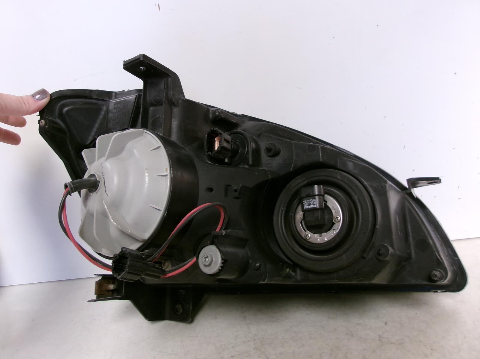 2005 2006 Nissan Altima Driver Lh Black Trim Headlight OEM