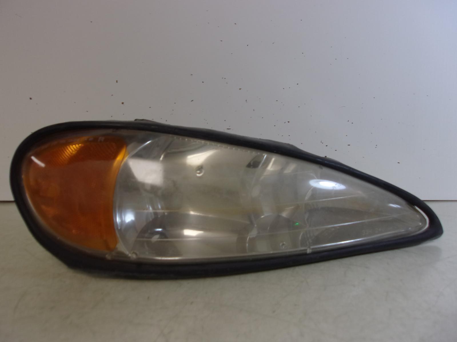 1999 2000 2001 2002 2003 2004 2005 Pontiac Grand Am Passenger RH Headlight OEM