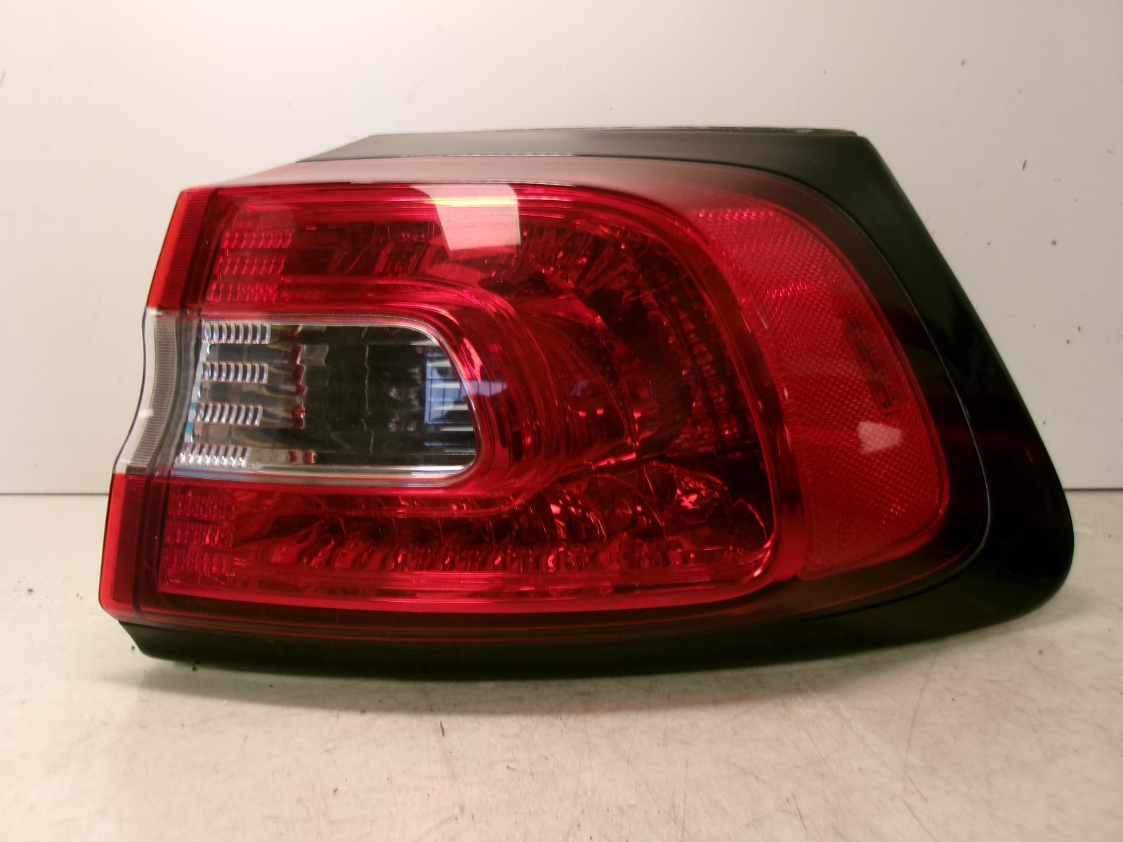 2014 2015 2016 2017 2018 Jeep Cherokee Passenger RH Outer LED Tail Light OEM