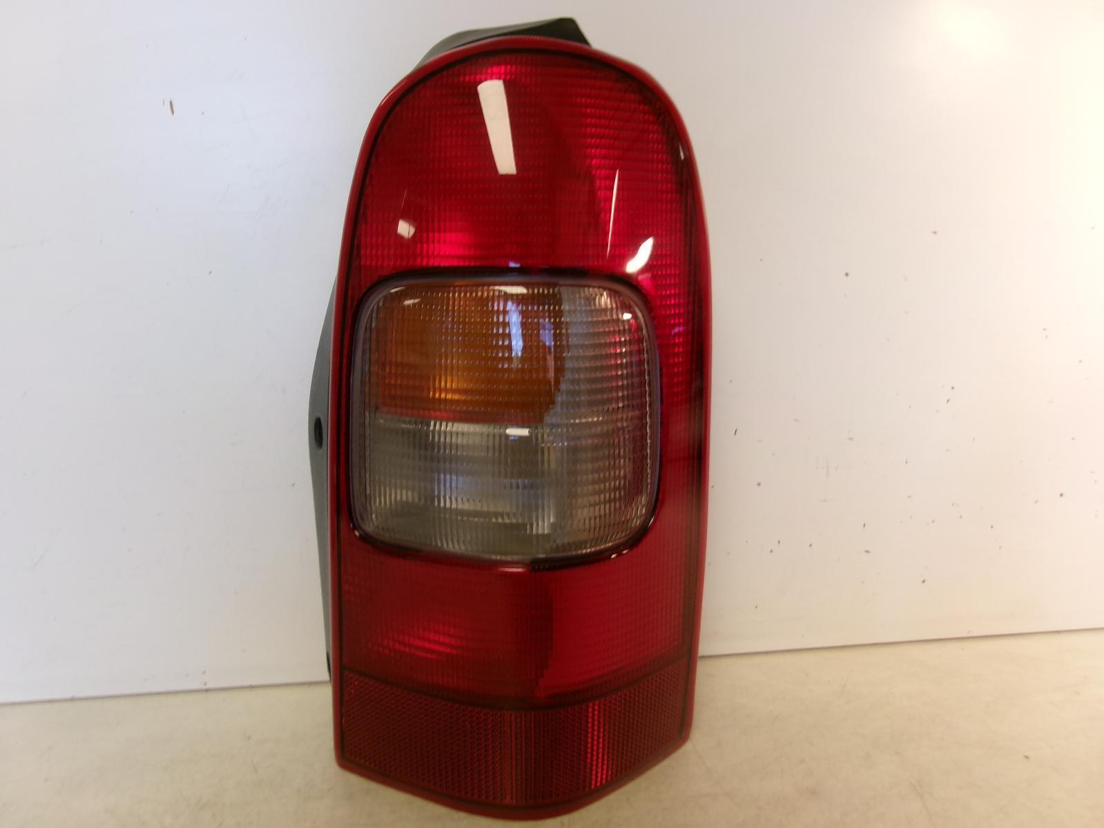 Fits 1997-2005 Chevrolet Venture / 1999-2005 Montana Passenger RH Tail Light