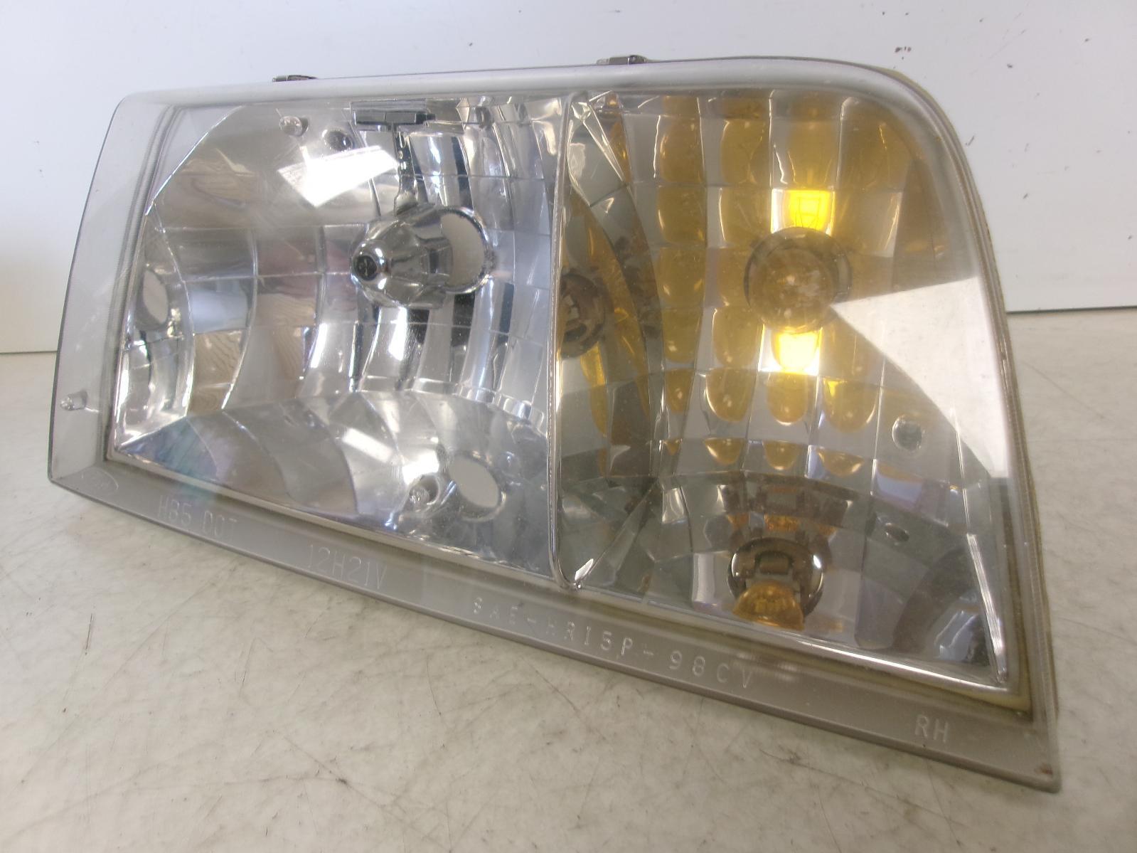 1998 Ford Crown Victoria Passenger Rh Front Halogen Headlight OEM