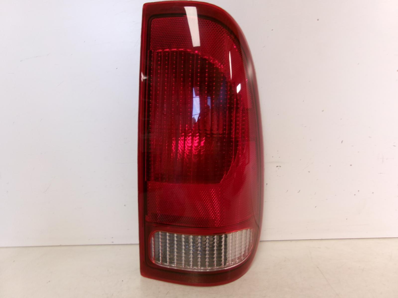 2001 2002 2003 Ford F150 Passenger Rh Outer Tail Light OEM