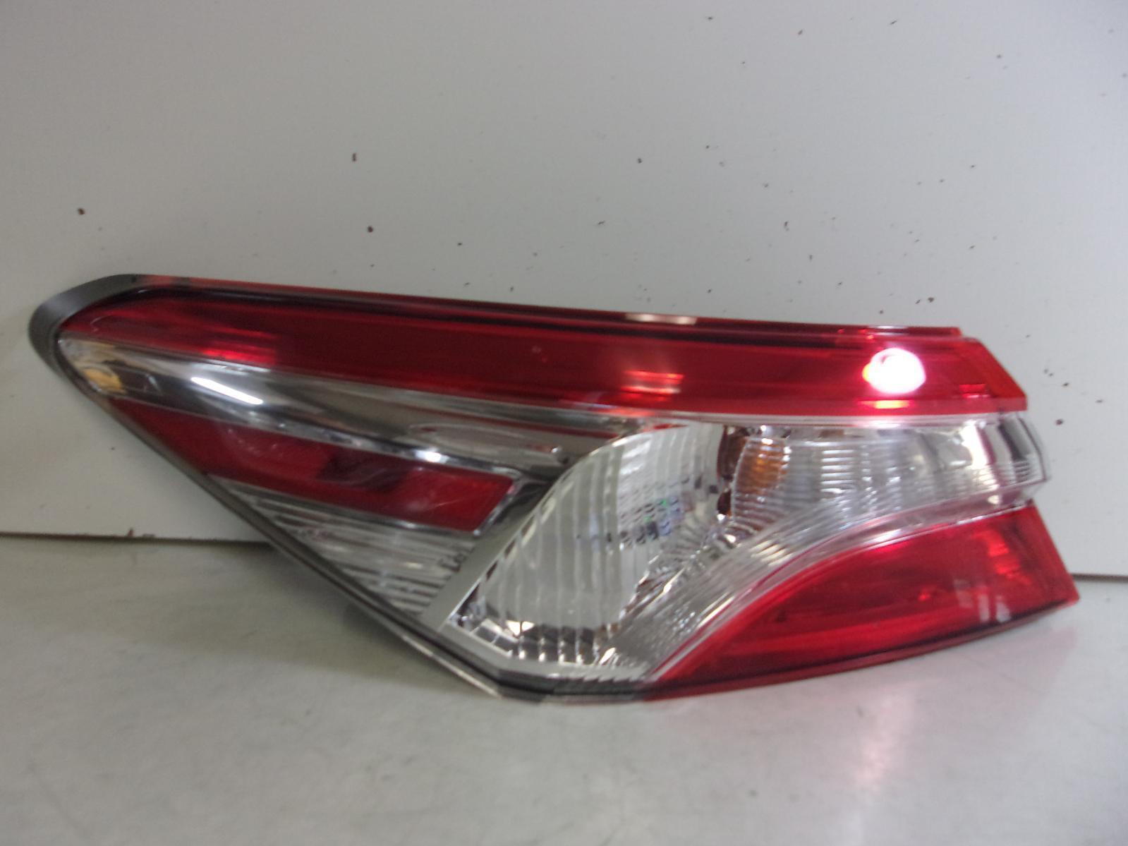 2018 2019 2020 2021 2022 Toyota Camry Driver Lh Quarter Panel Tail Light OEM