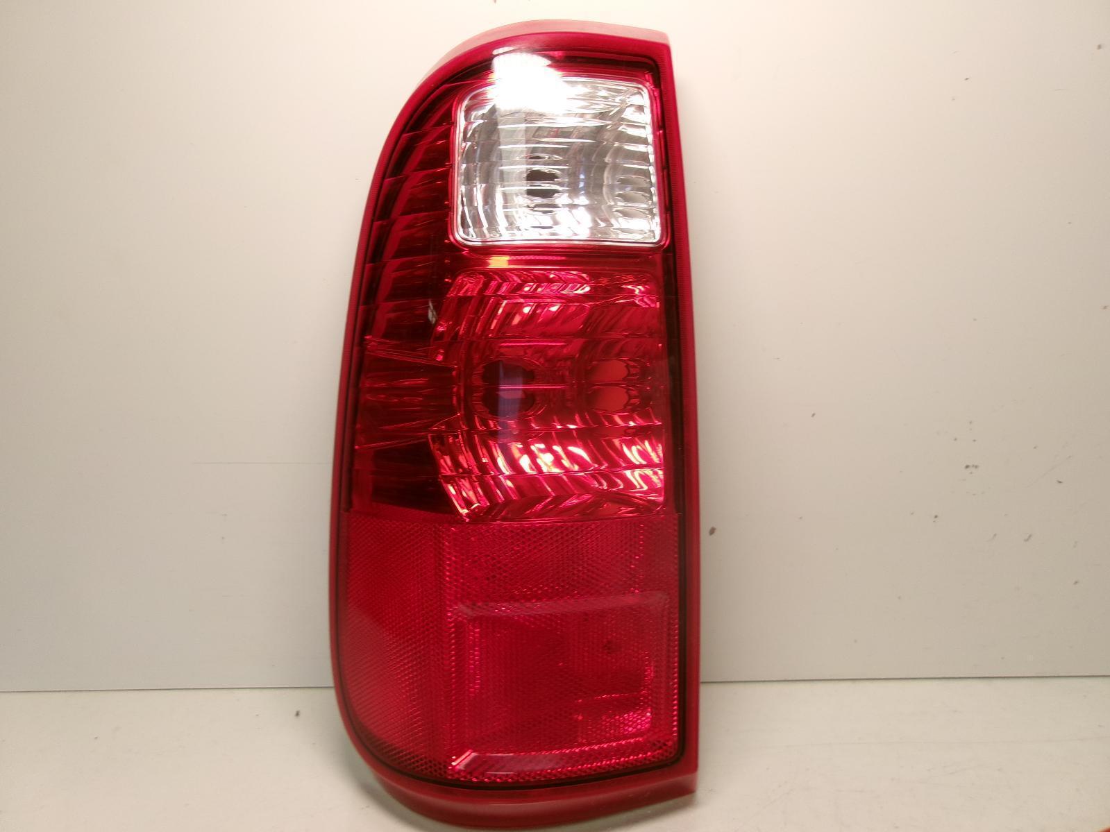 2008 - 2016  Ford F250sd F350sd Driver Lh Outer Incandescent Tail Light OEM