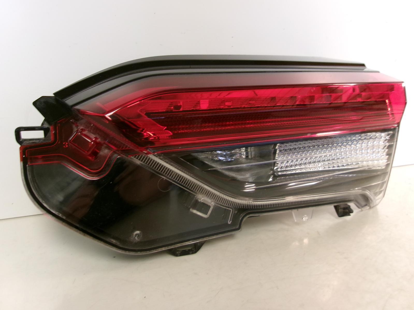 2019 2020 2021 2022 2023 Toyota Rav Passenger Rh Inner Lid Tail Light OEM