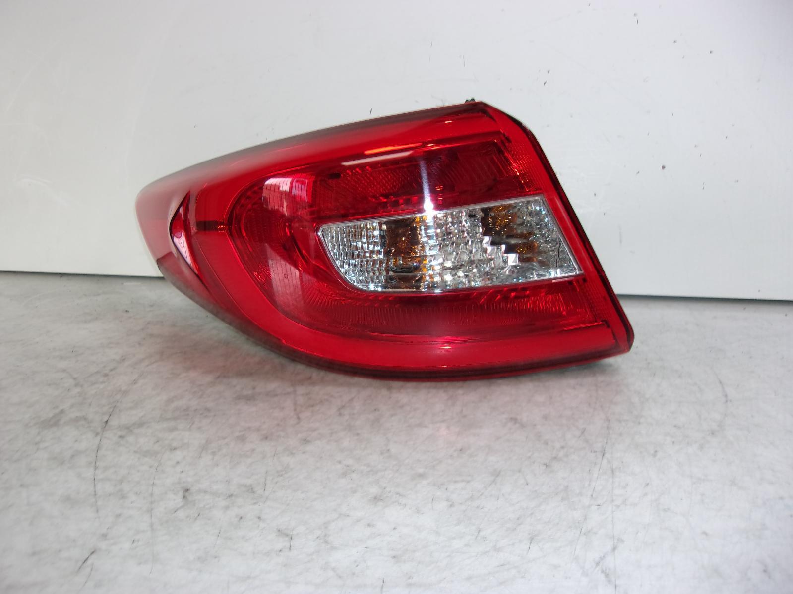 2015 2016 2017 Hyundai Sonata Driver LH Quarter Panel Tail Light OEM