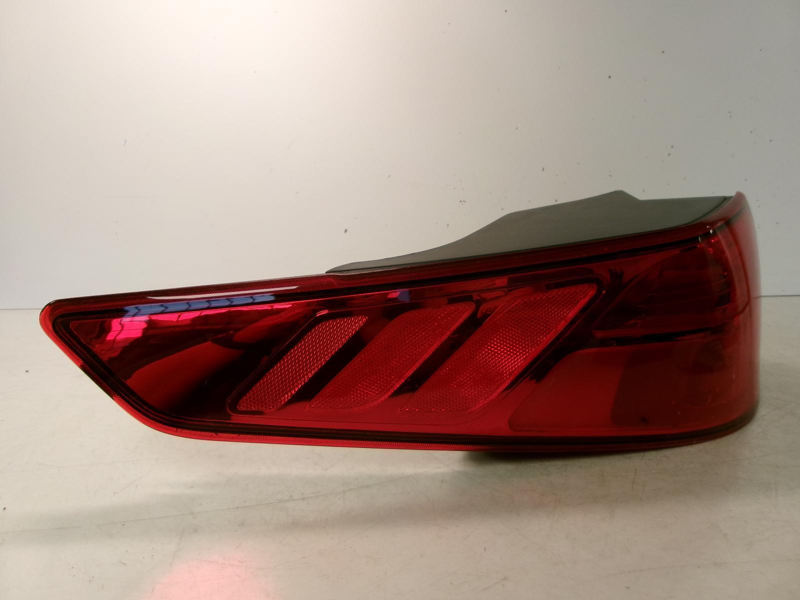 2014 2015 Kia Optima Driver Lh Usa Outer Incandescent Tail Light OEM