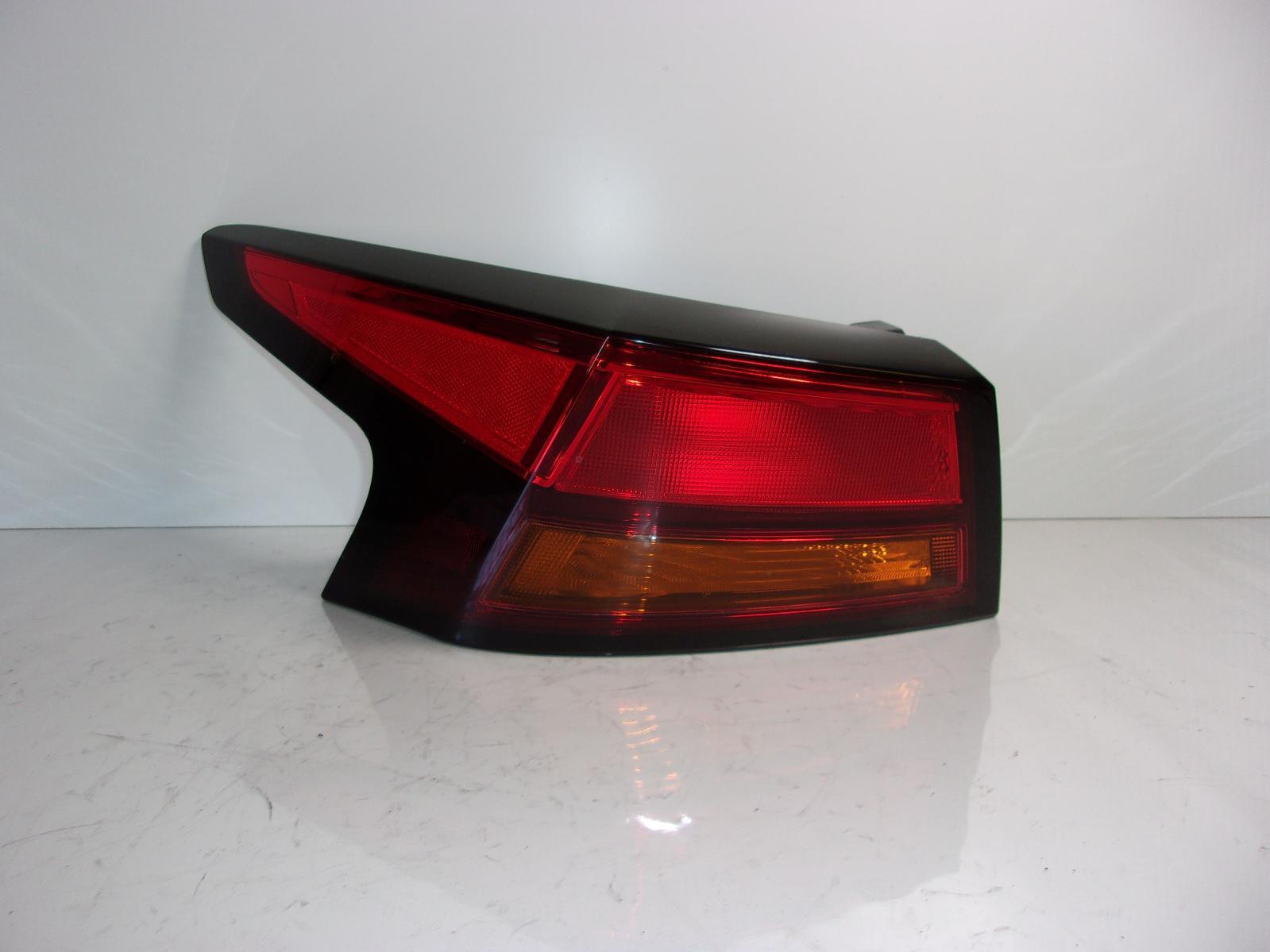 2019 2020 2021 2022 Nissan Altima Driver Lh Outer Quarter Panel Tail Light OEM