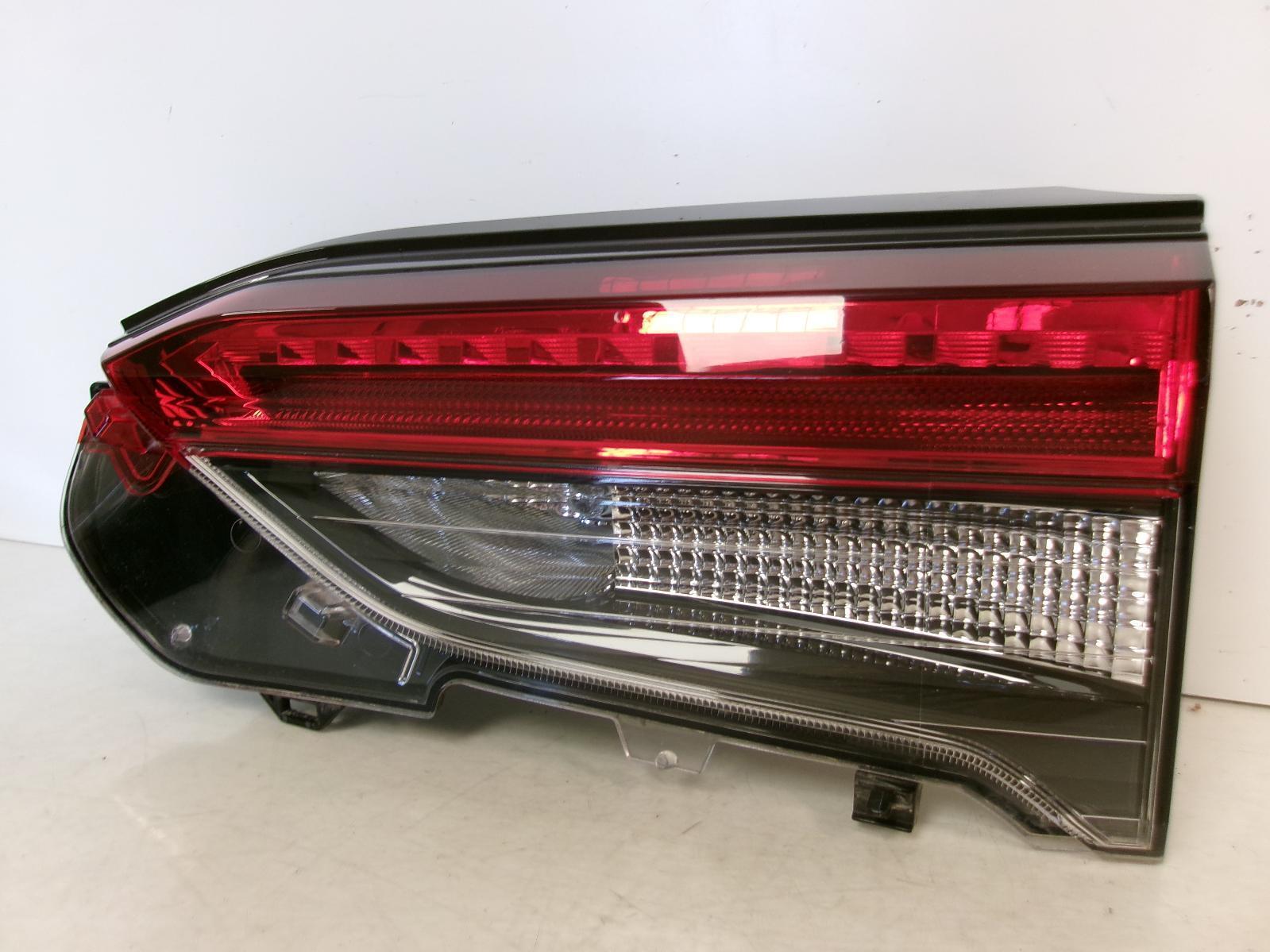 2019 2020 2021 2022 2023 Toyota Rav Passenger Rh Inner Lid Tail Light OEM