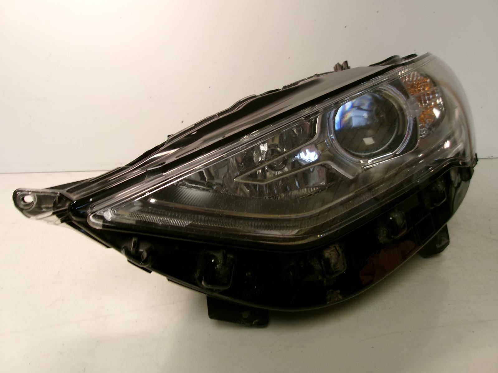 2017 2018 2019 2020 Ford Fusion Driver Lh Halogen Headlight W/ Led OEM